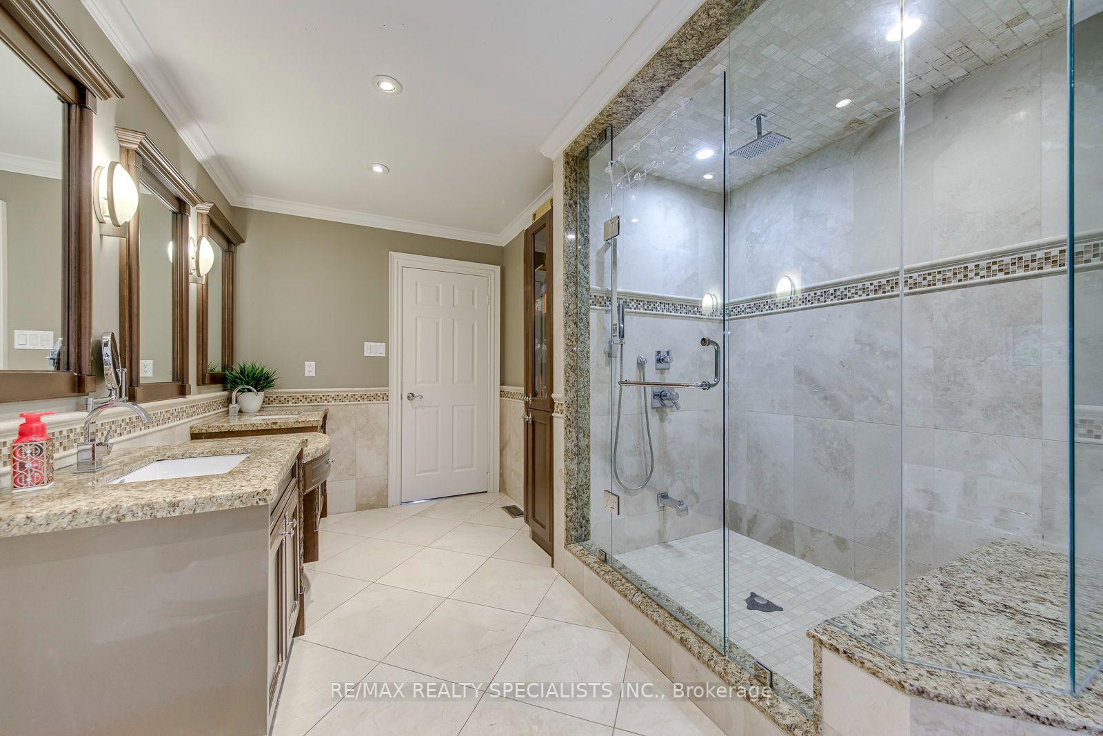 Photo 33 of 1499 Ravensmoor Crescent, Mississauga, East Credit — HOMEH