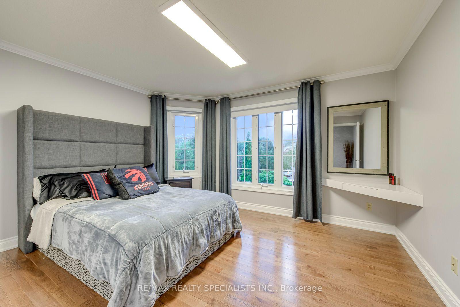 Photo 38 of 1499 Ravensmoor Crescent, Mississauga, East Credit — HOMEH