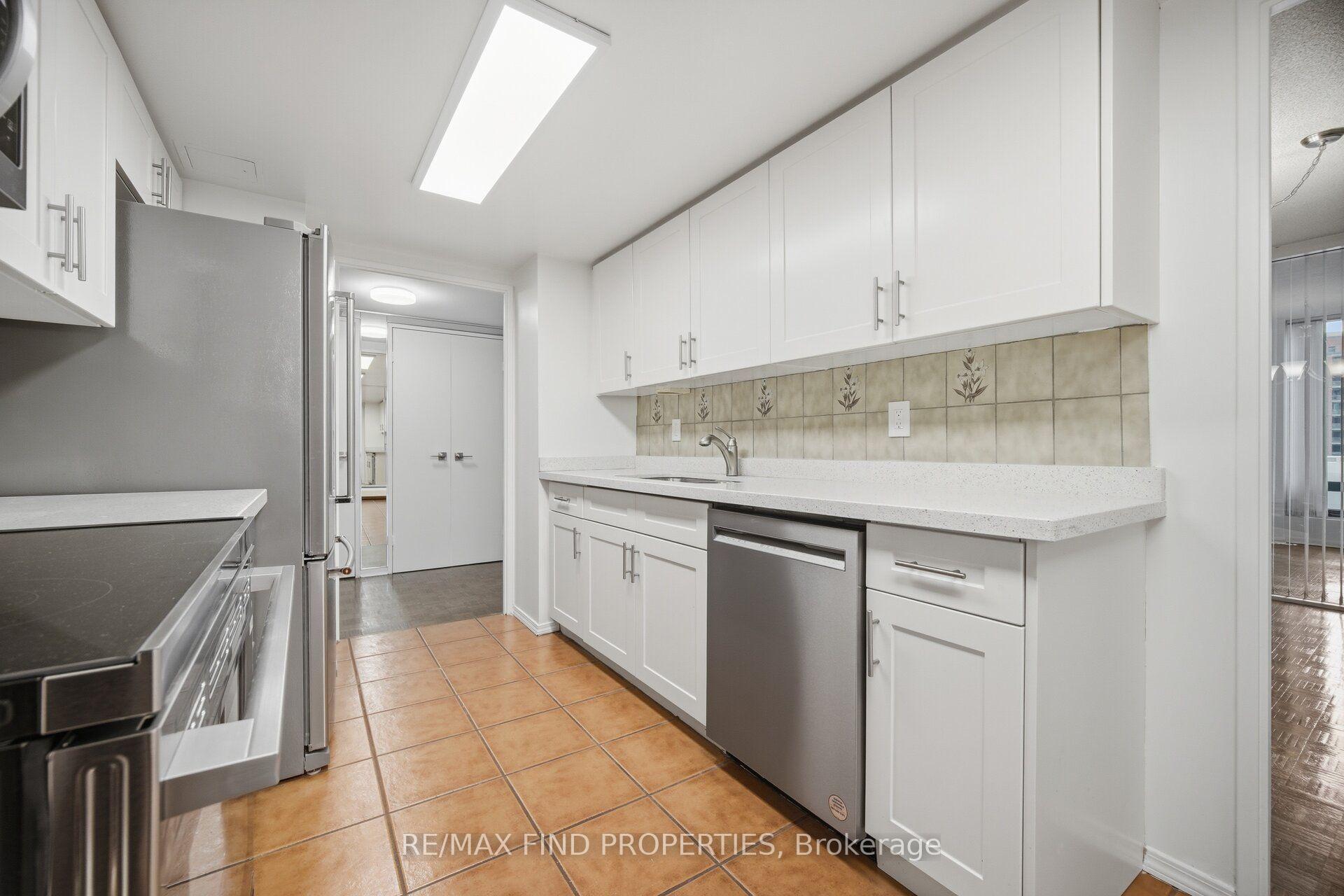 Photo 12 of Unit 901, 30 Wellington Street E, Toronto, Church-Yonge Corridor — HOMEH