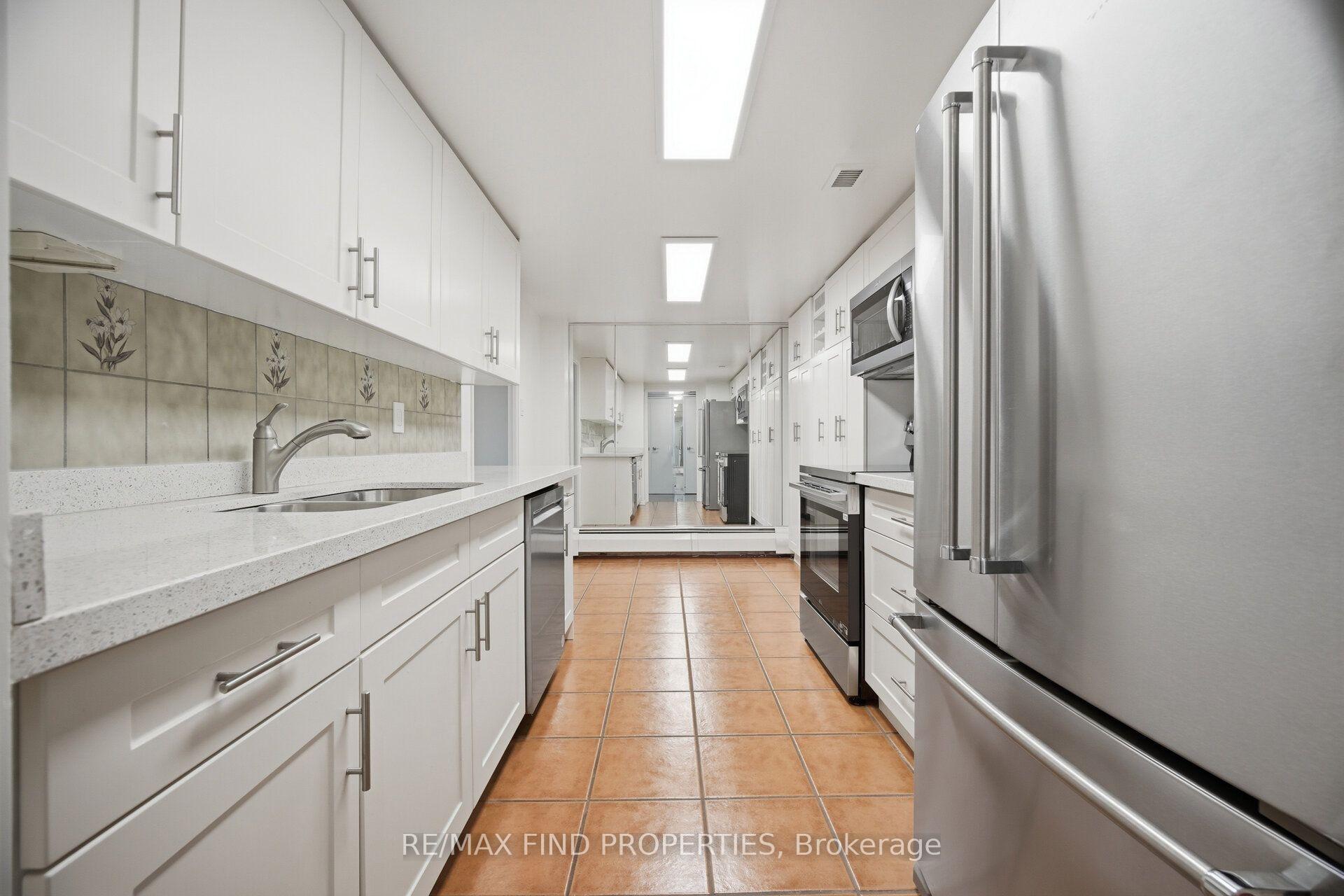 Photo 15 of Unit 901, 30 Wellington Street E, Toronto, Church-Yonge Corridor — HOMEH