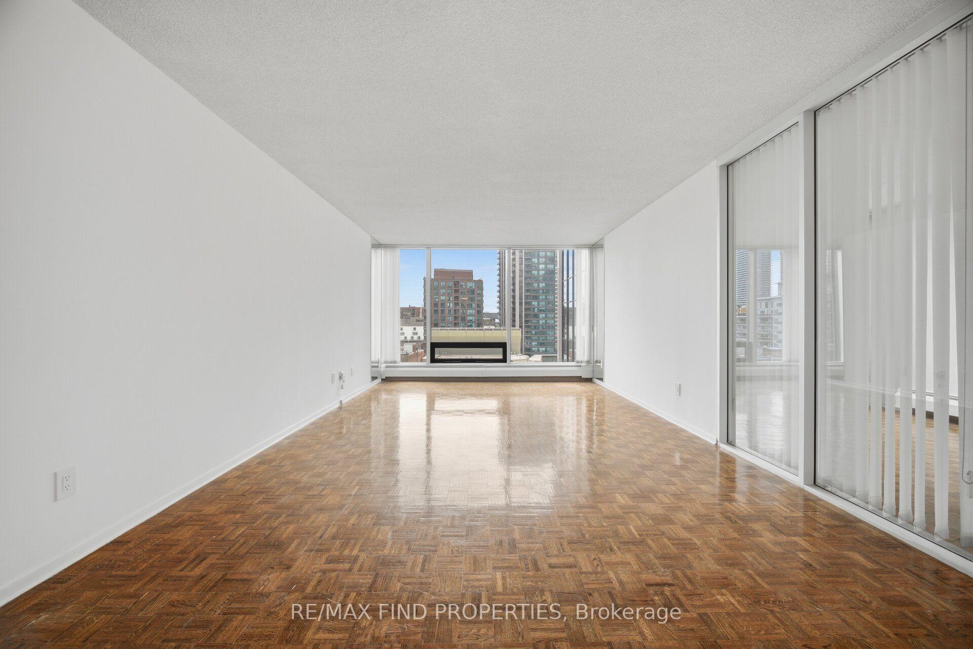 Photo 22 of Unit 901, 30 Wellington Street E, Toronto, Church-Yonge Corridor — HOMEH