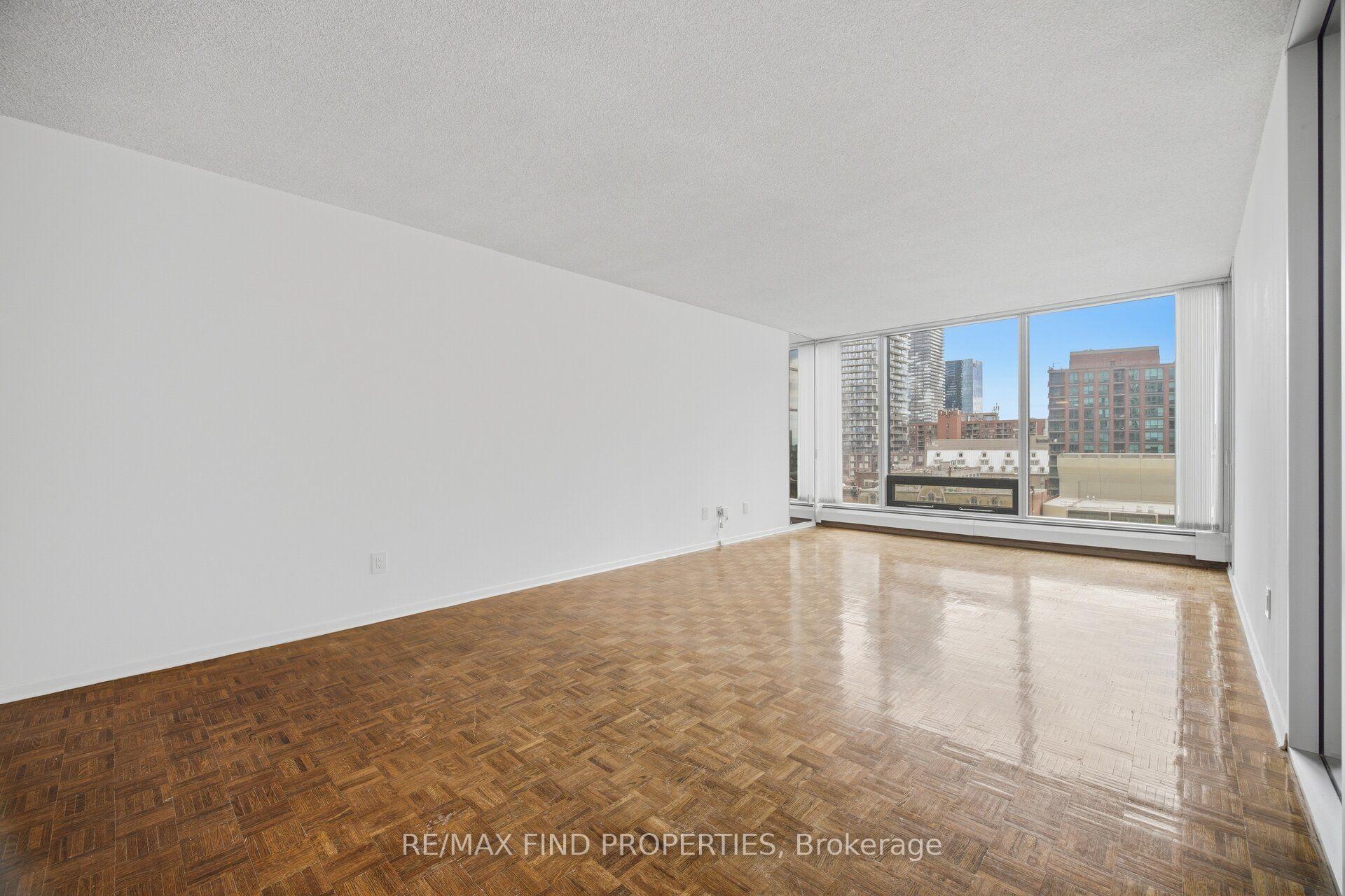 Photo 23 of Unit 901, 30 Wellington Street E, Toronto, Church-Yonge Corridor — HOMEH