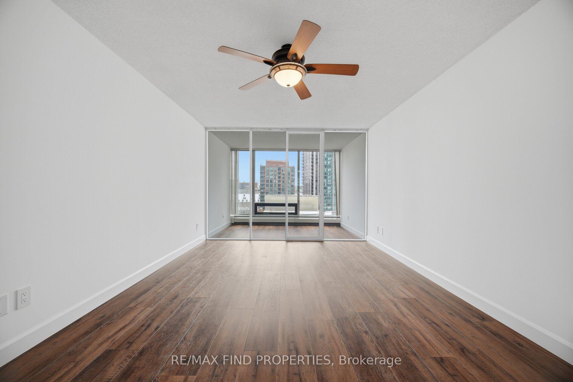 Photo 28 of Unit 901, 30 Wellington Street E, Toronto, Church-Yonge Corridor — HOMEH