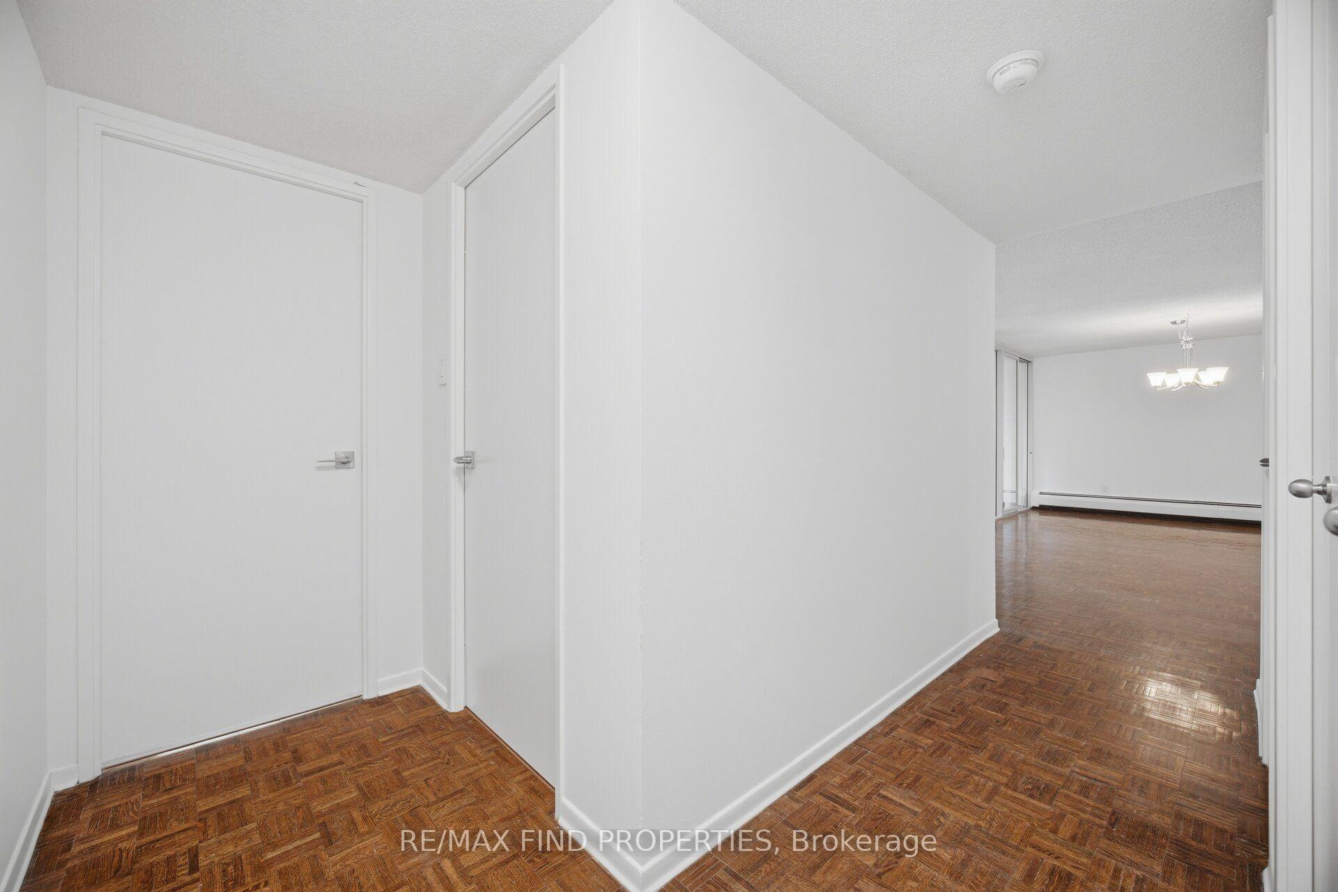 Photo 38 of Unit 901, 30 Wellington Street E, Toronto, Church-Yonge Corridor — HOMEH