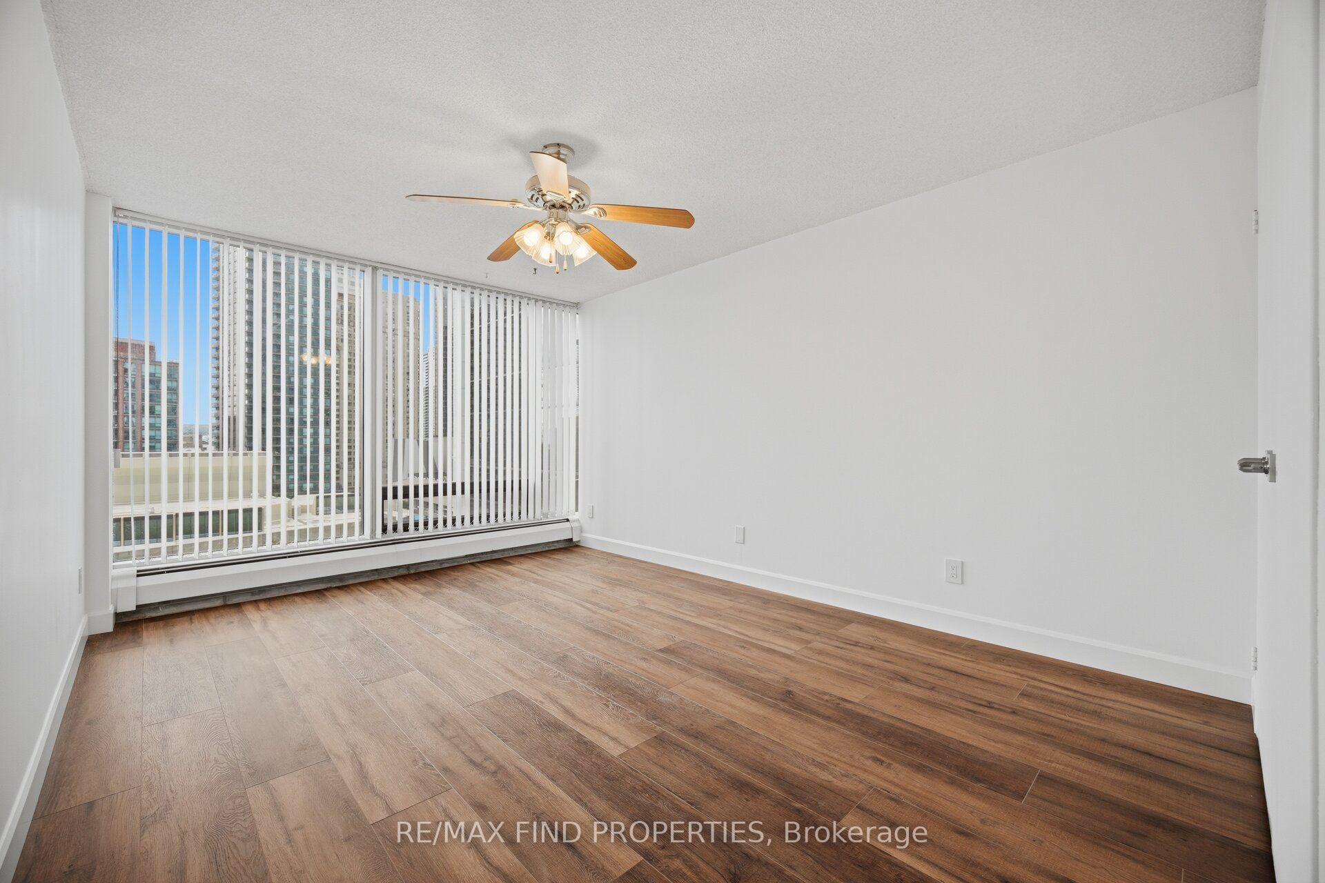 Photo 39 of Unit 901, 30 Wellington Street E, Toronto, Church-Yonge Corridor — HOMEH