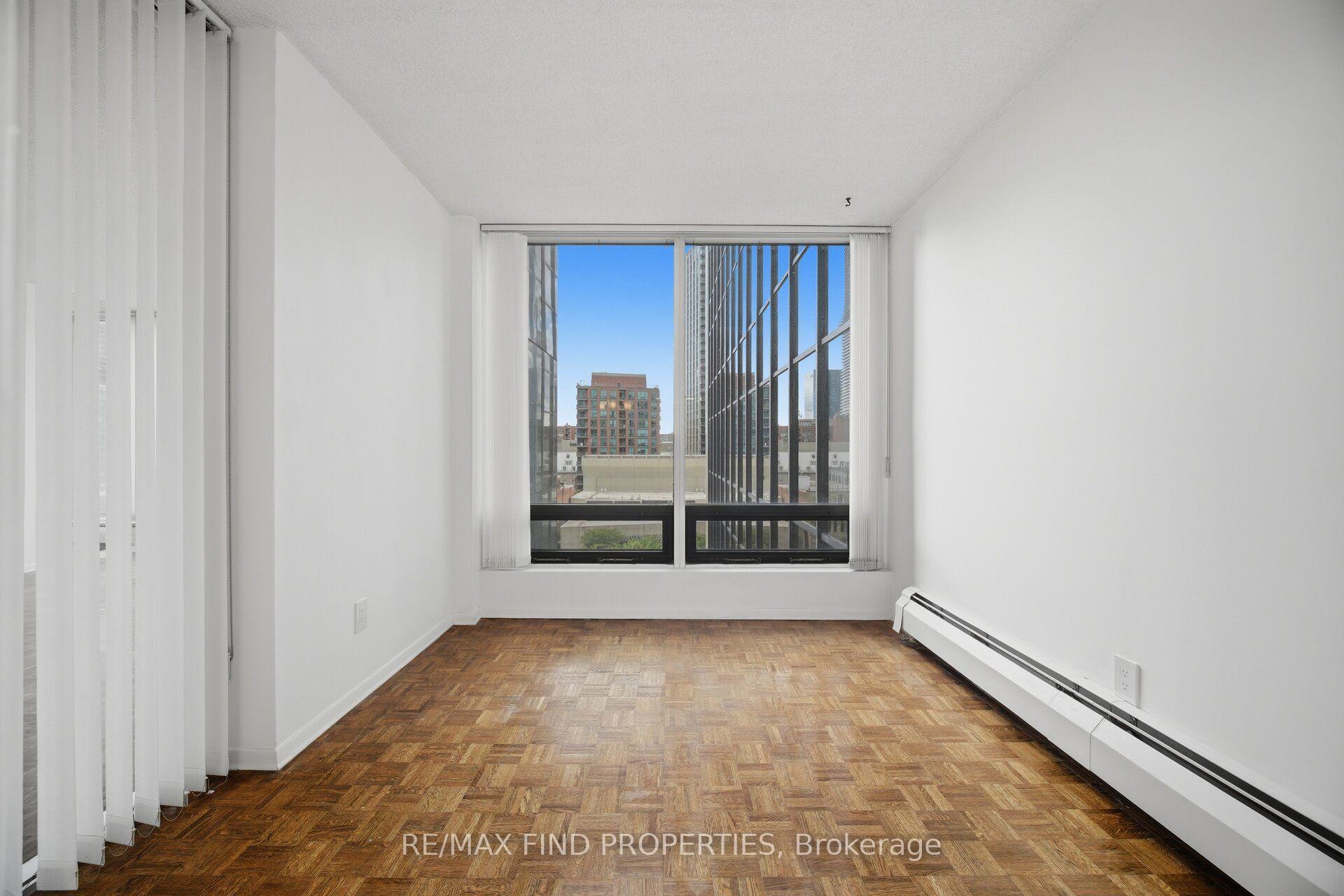 Photo 41 of Unit 901, 30 Wellington Street E, Toronto, Church-Yonge Corridor — HOMEH