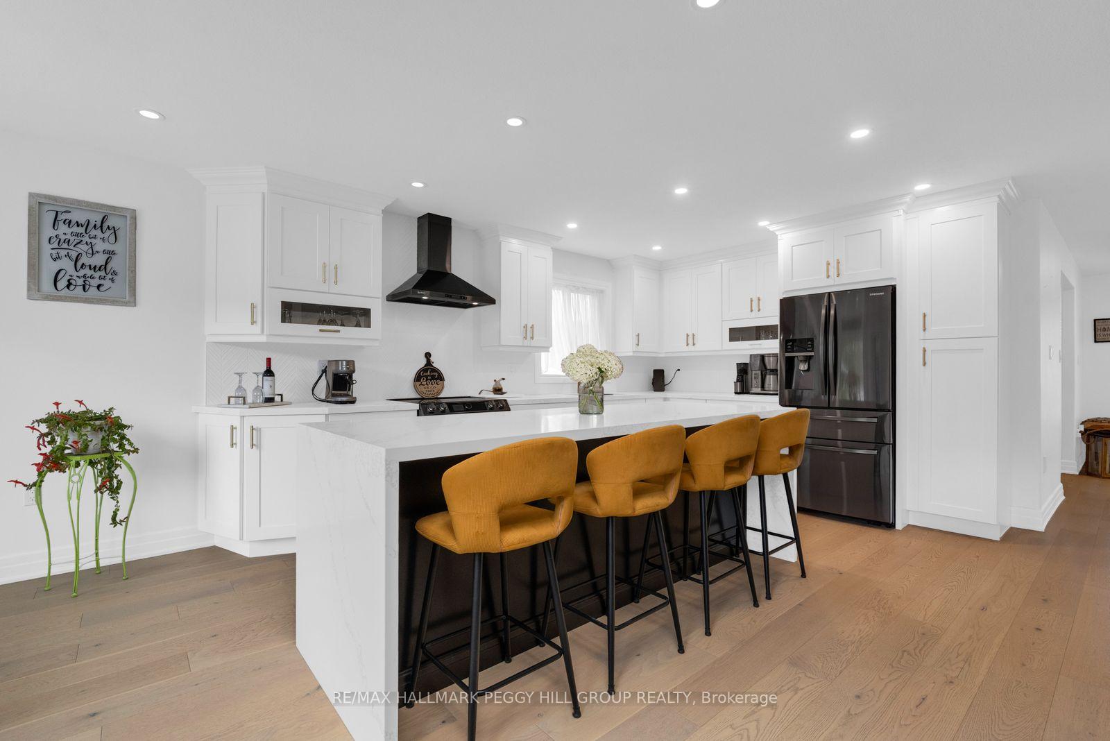 Photo 3 of 173 Cumming Drive, Barrie, Ardagh — HOMEH