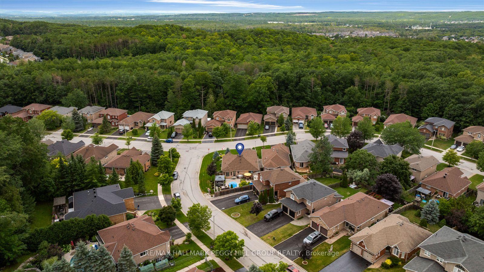 Photo 24 of 173 Cumming Drive, Barrie, Ardagh — HOMEH