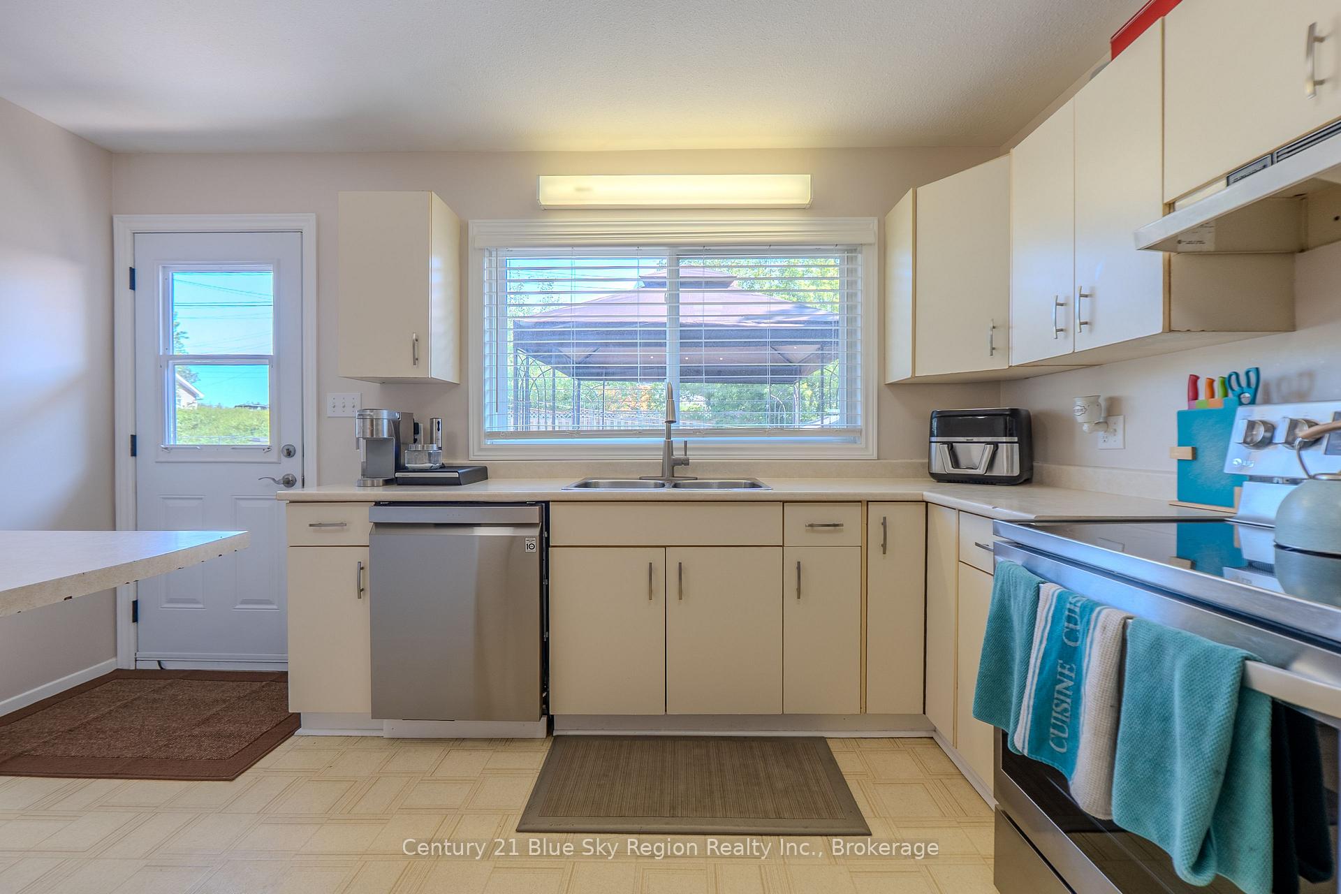 Photo 3 of 22 Tamerack Avenue, West Nipissing, Sturgeon Falls — HOMEH