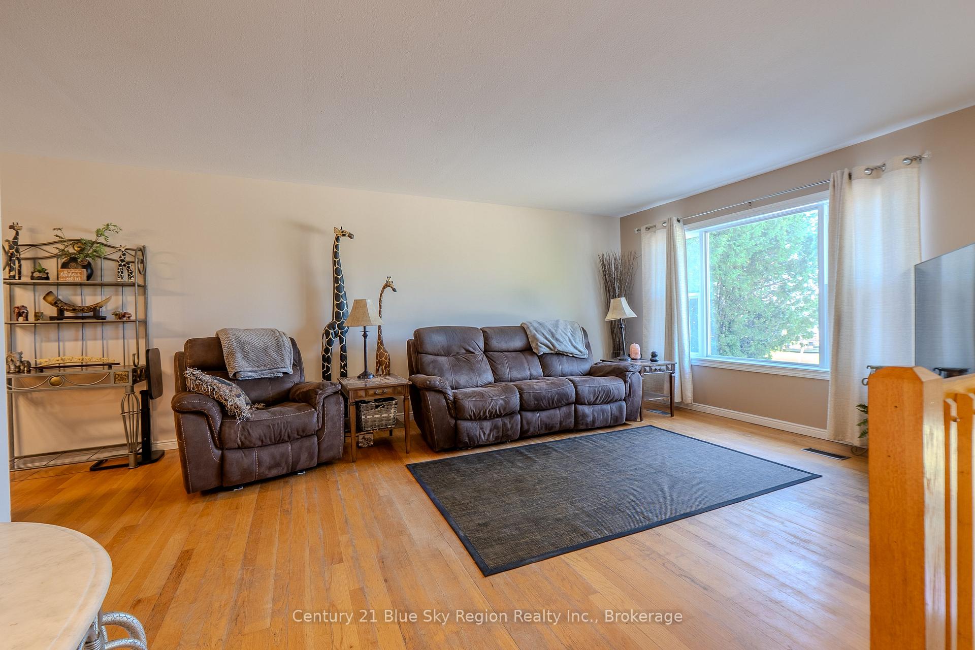 Photo 13 of 22 Tamerack Avenue, West Nipissing, Sturgeon Falls — HOMEH