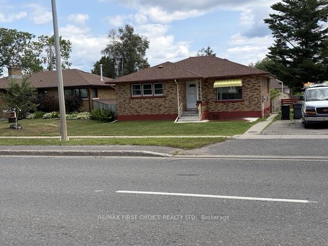 Photo 1 of 290 Hodder Avenue, Thunder Bay, Current River — HOMEH