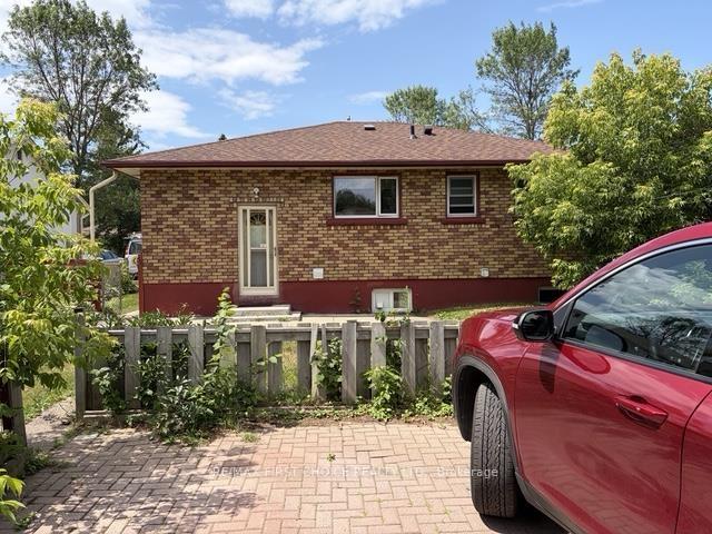 Photo 2 of 290 Hodder Avenue, Thunder Bay, Current River — HOMEH
