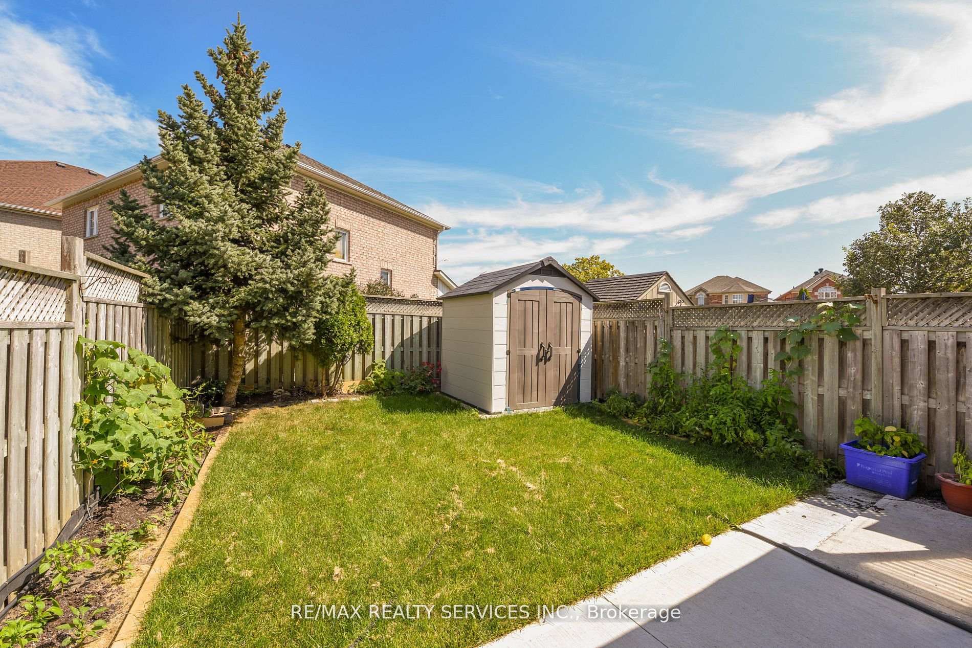Photo 30 of Unit Upper, 172 Native Landing Crescent, Brampton, Fletcher's Creek Village — HOMEH