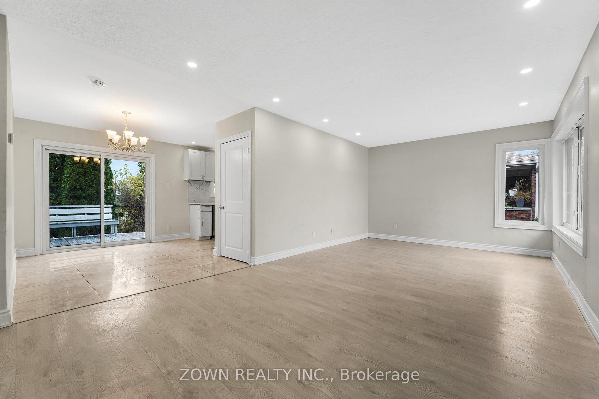 Photo 4 of Unit Main Level, 5866 Valley Way, Niagara Falls, Cherrywood — HOMEH