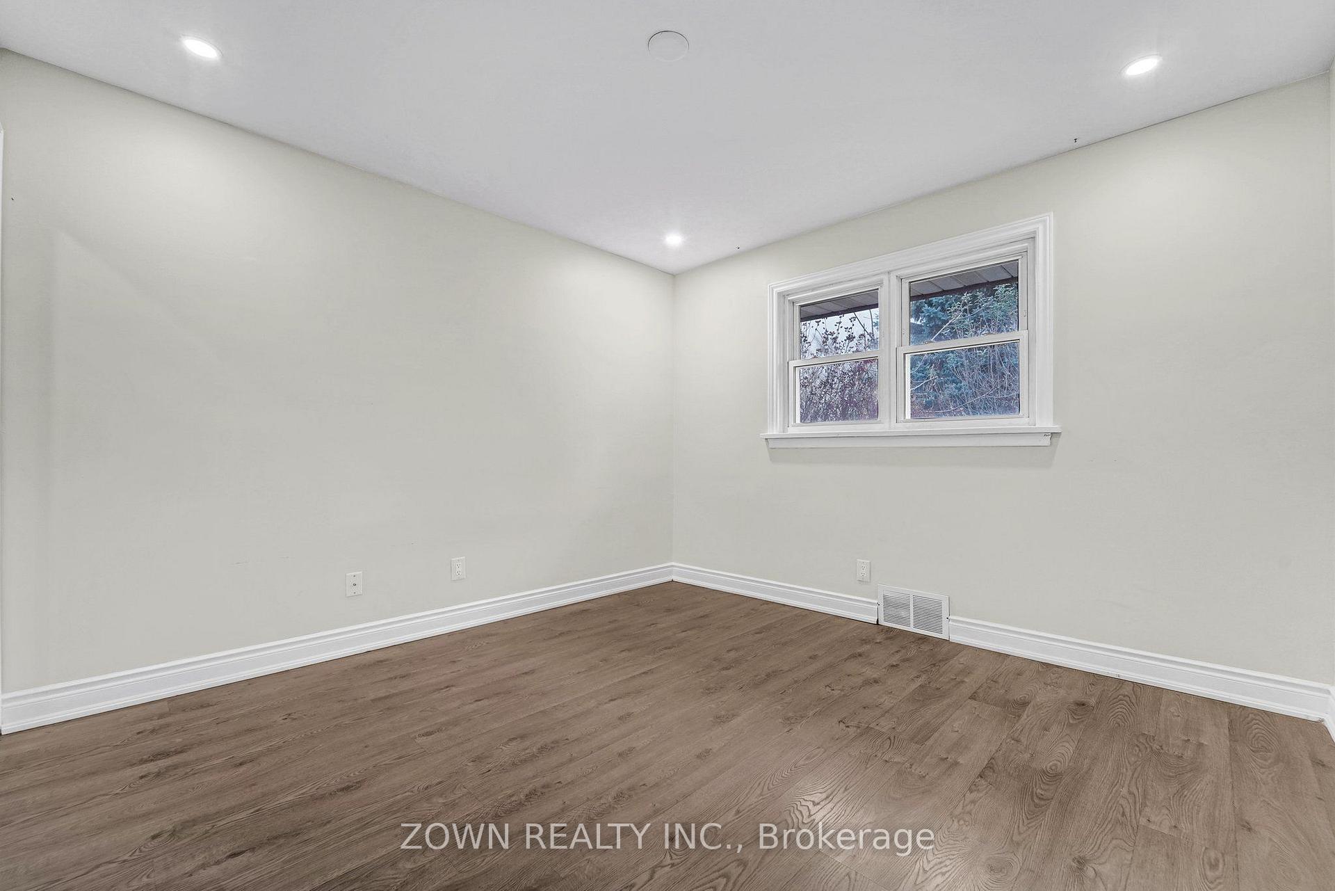 Photo 13 of Unit Main Level, 5866 Valley Way, Niagara Falls, Cherrywood — HOMEH