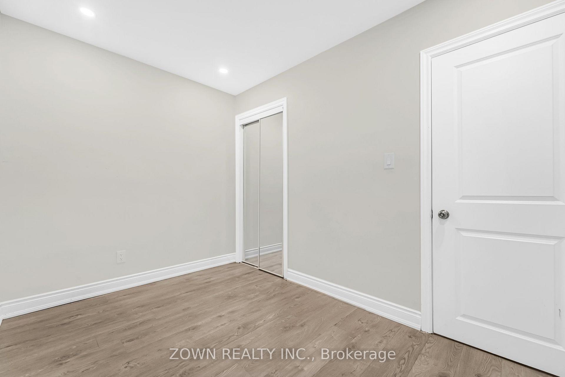 Photo 14 of Unit Main Level, 5866 Valley Way, Niagara Falls, Cherrywood — HOMEH