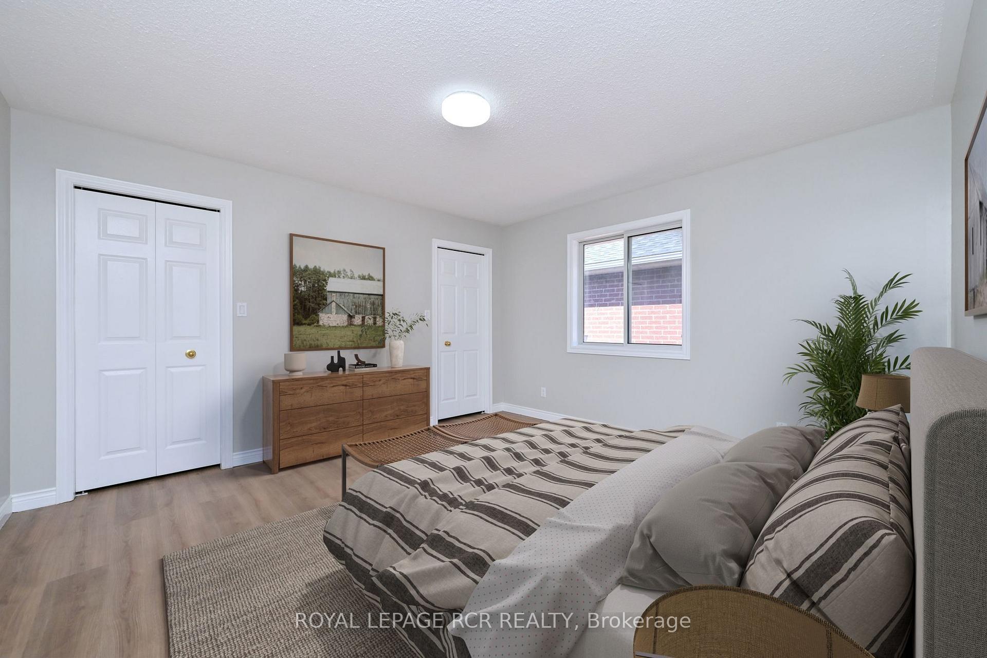 Photo 22 of 31 English Drive, New Tecumseth, Beeton — HOMEH