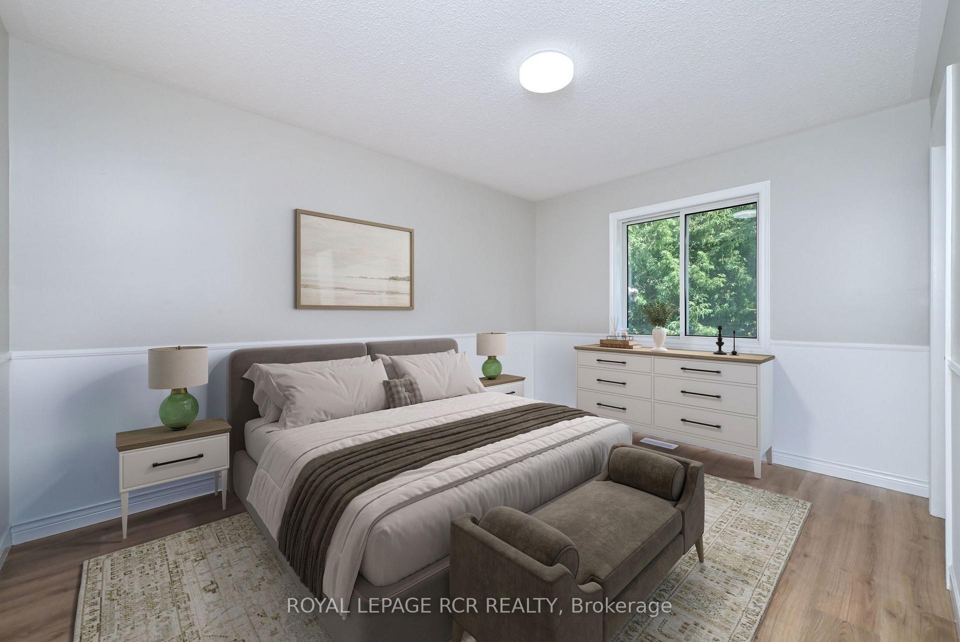 Photo 25 of 31 English Drive, New Tecumseth, Beeton — HOMEH