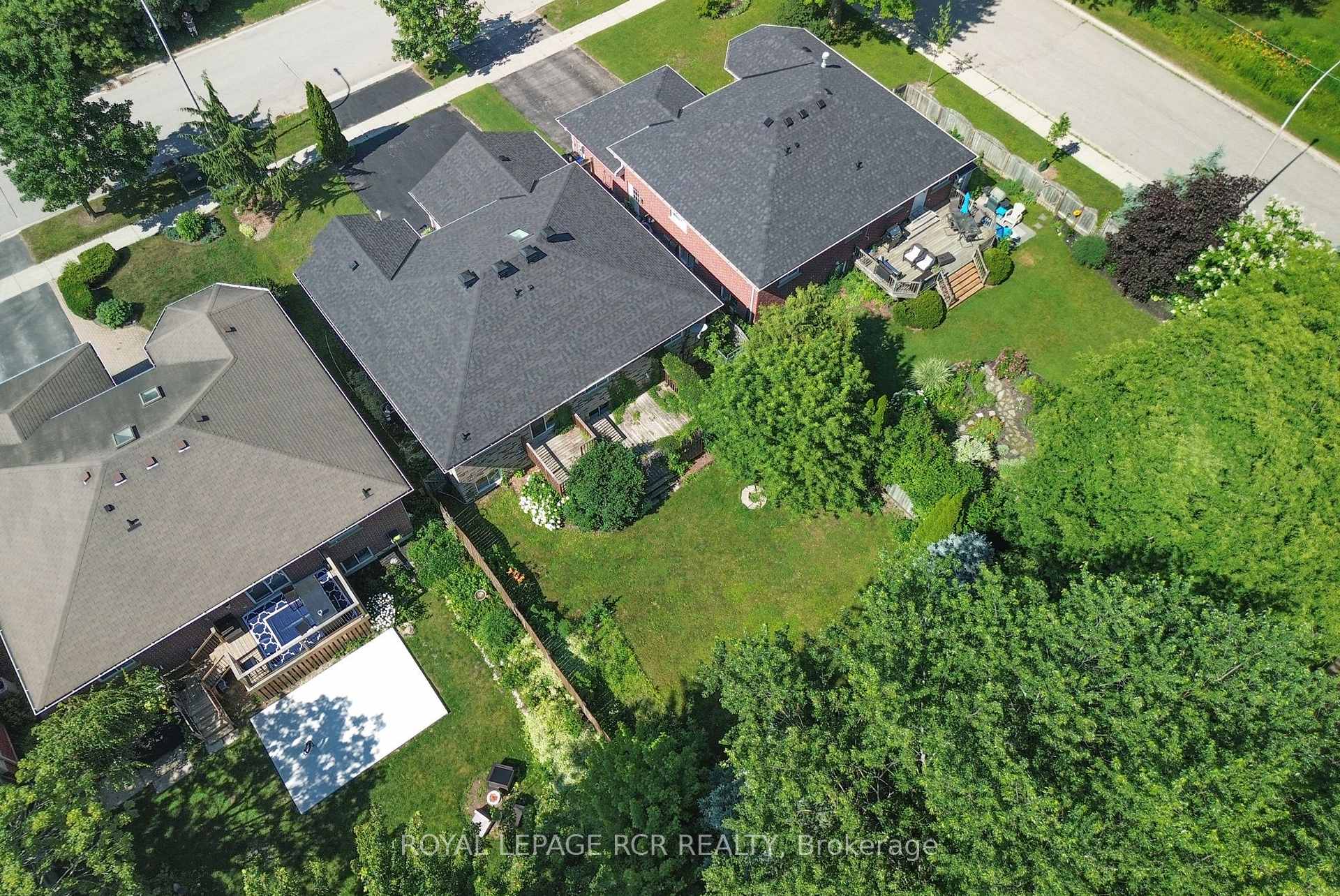 Photo 41 of 31 English Drive, New Tecumseth, Beeton — HOMEH