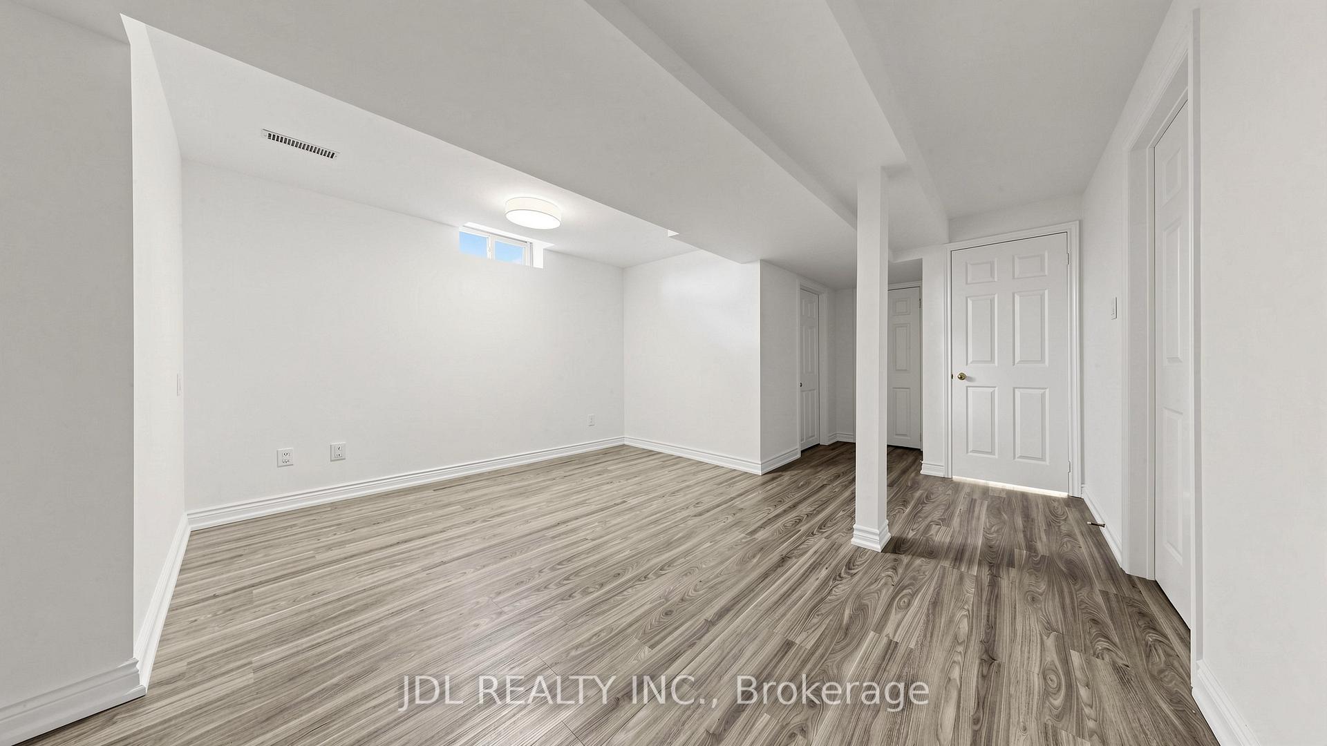 Photo 27 of 36 Chartwell Crescent, Georgina, Keswick North — HOMEH