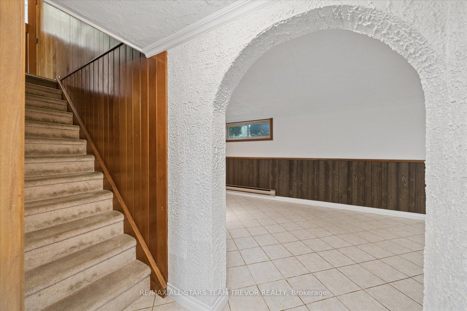Photo 23 of 18 Garrett Drive, Georgina, Sutton & Jackson's Point — HOMEH