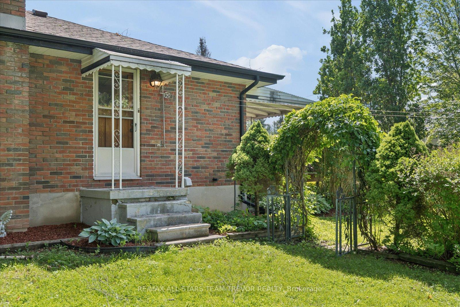 Photo 33 of 18 Garrett Drive, Georgina, Sutton & Jackson's Point — HOMEH