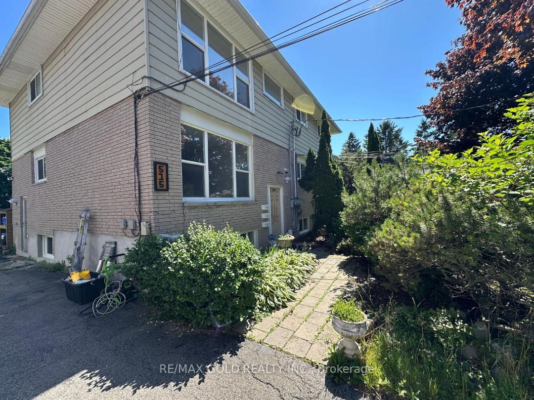 Photo 1 of Unit unit 2 ( Middle ), 515 Stone Street, Oshawa, Lakeview — HOMEH