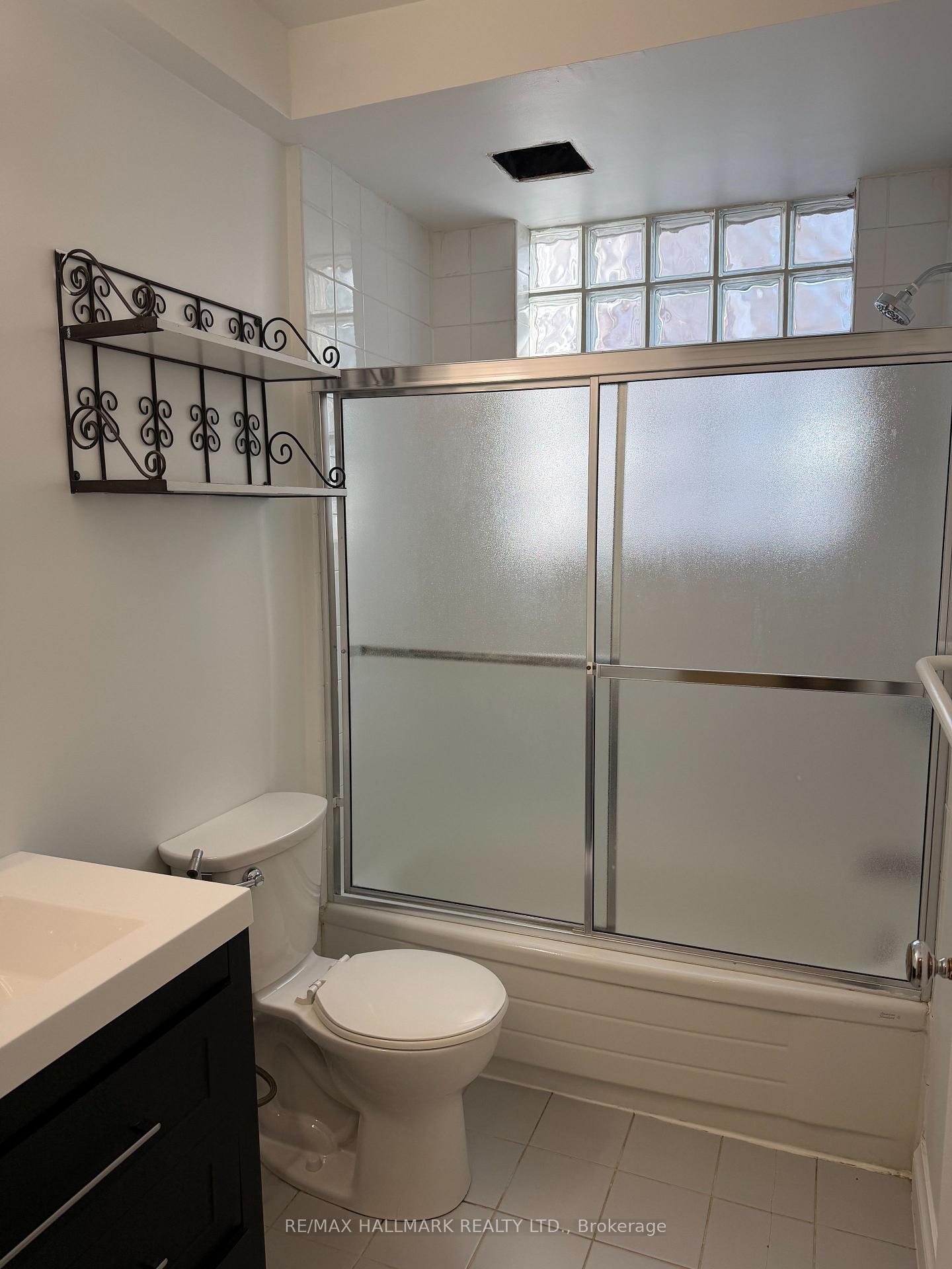 Photo 9 of Unit Main Fl, 37 Lola Road, Toronto, Yonge-Eglinton — HOMEH