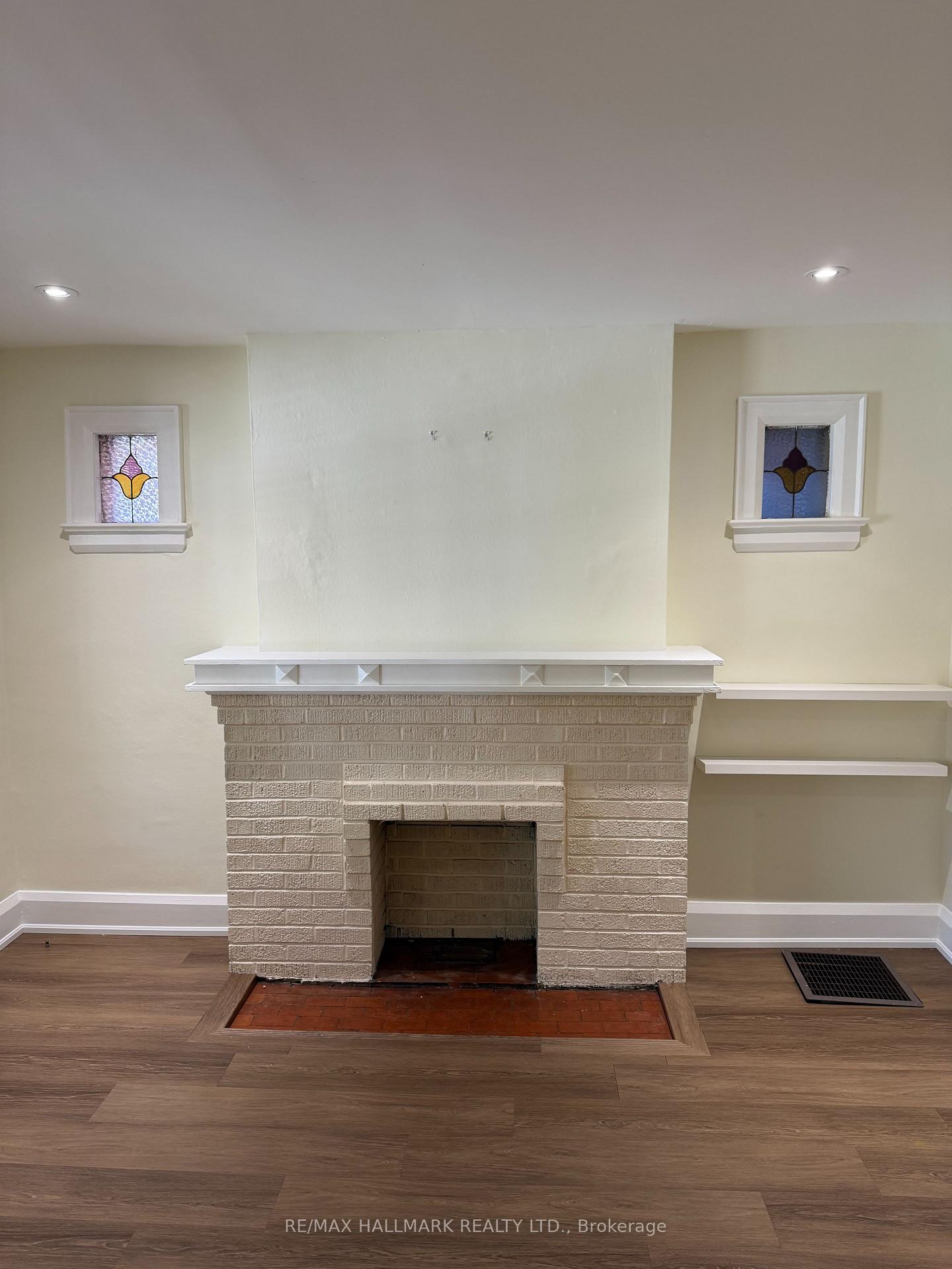 Photo 10 of Unit Main Fl, 37 Lola Road, Toronto, Yonge-Eglinton — HOMEH