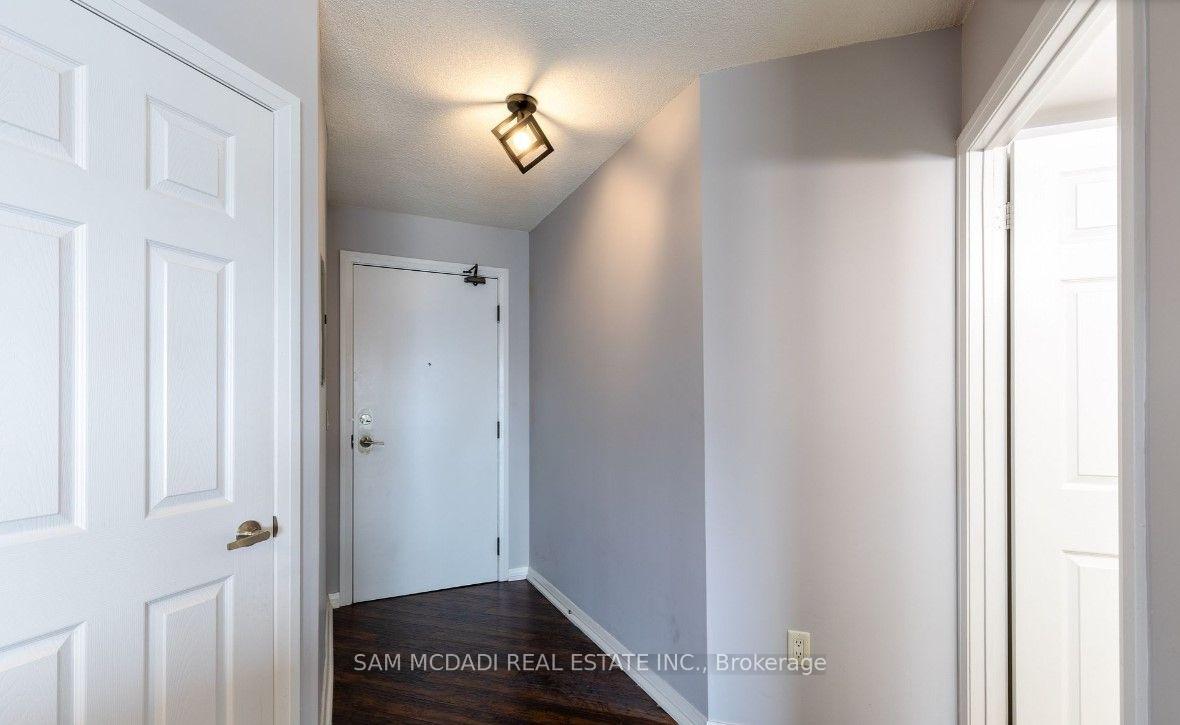 Photo 3 of Unit 804, 220 Forum Drive, Mississauga, Hurontario — HOMEH