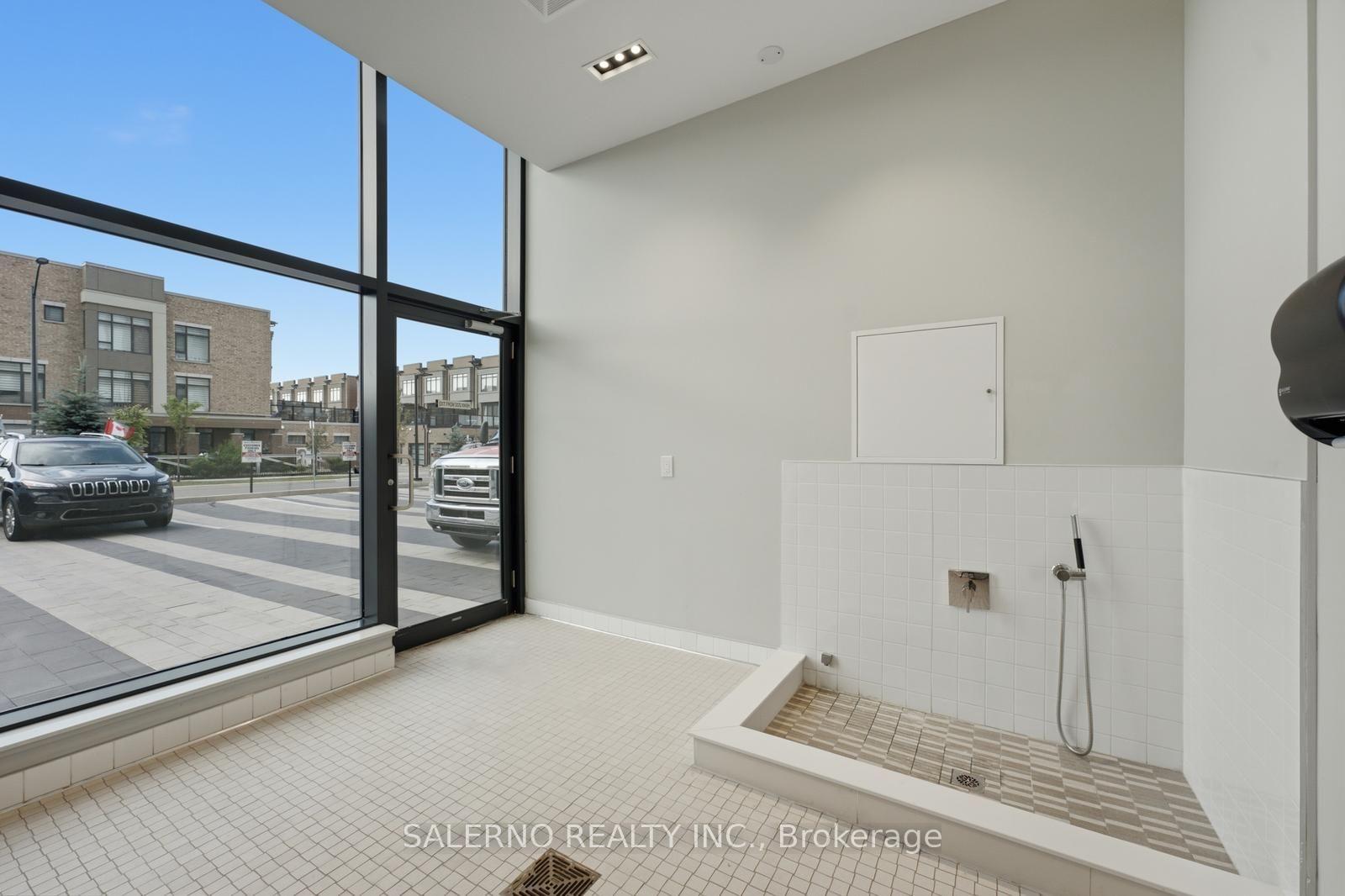 Photo 8 of Unit 219, 100 Eagle Rock Way, Vaughan, Rural Vaughan — HOMEH