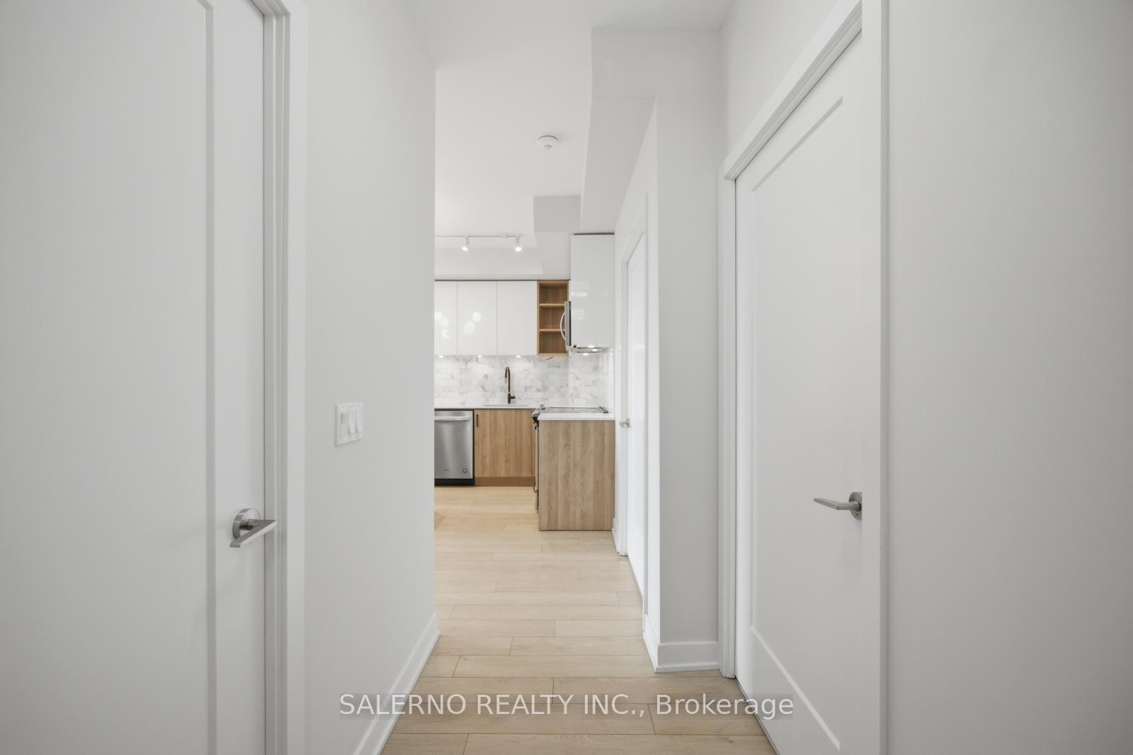 Photo 12 of Unit 219, 100 Eagle Rock Way, Vaughan, Rural Vaughan — HOMEH