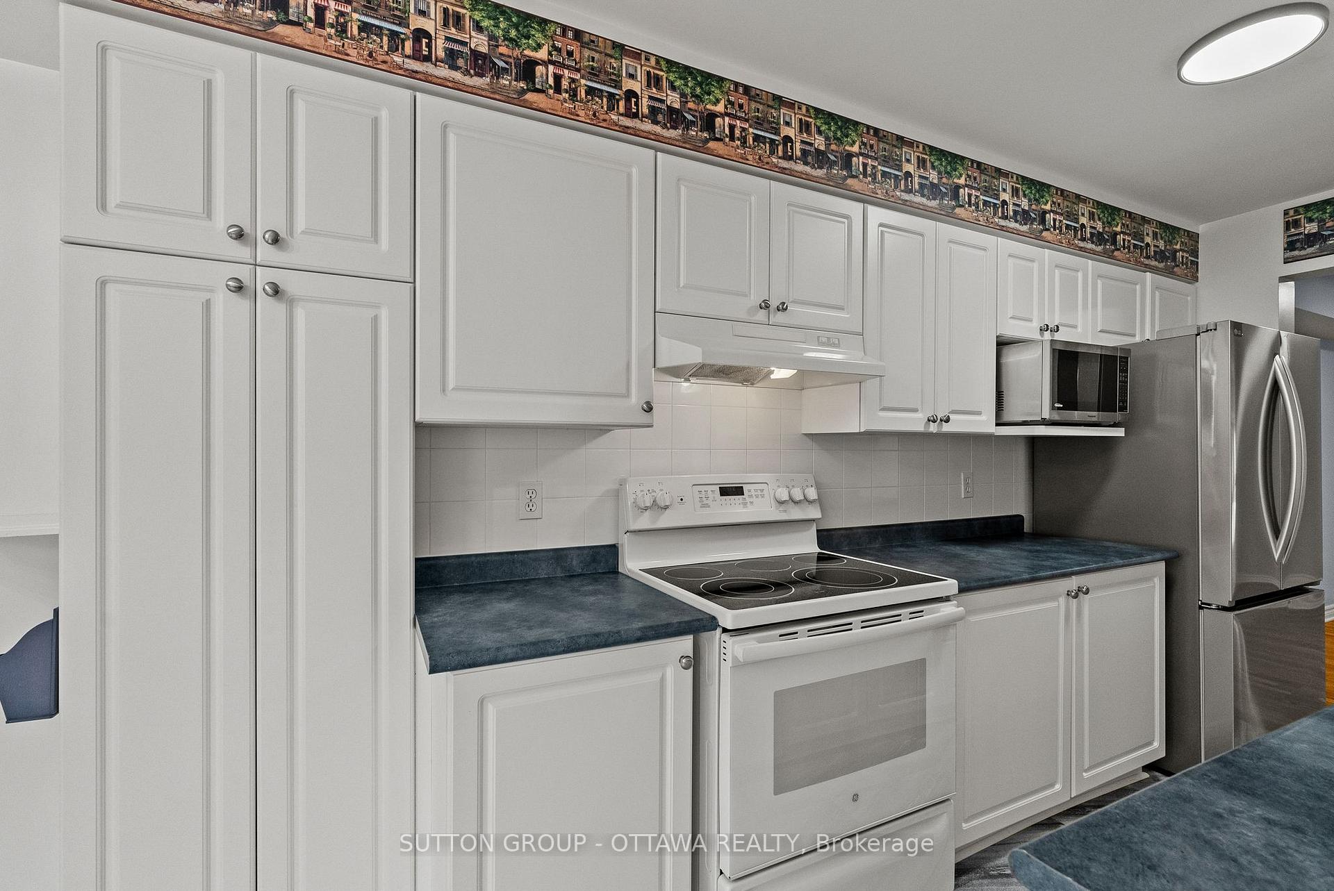 Photo 6 of 9 Alameda Way, Ottawa, Barrhaven - Longfields — HOMEH