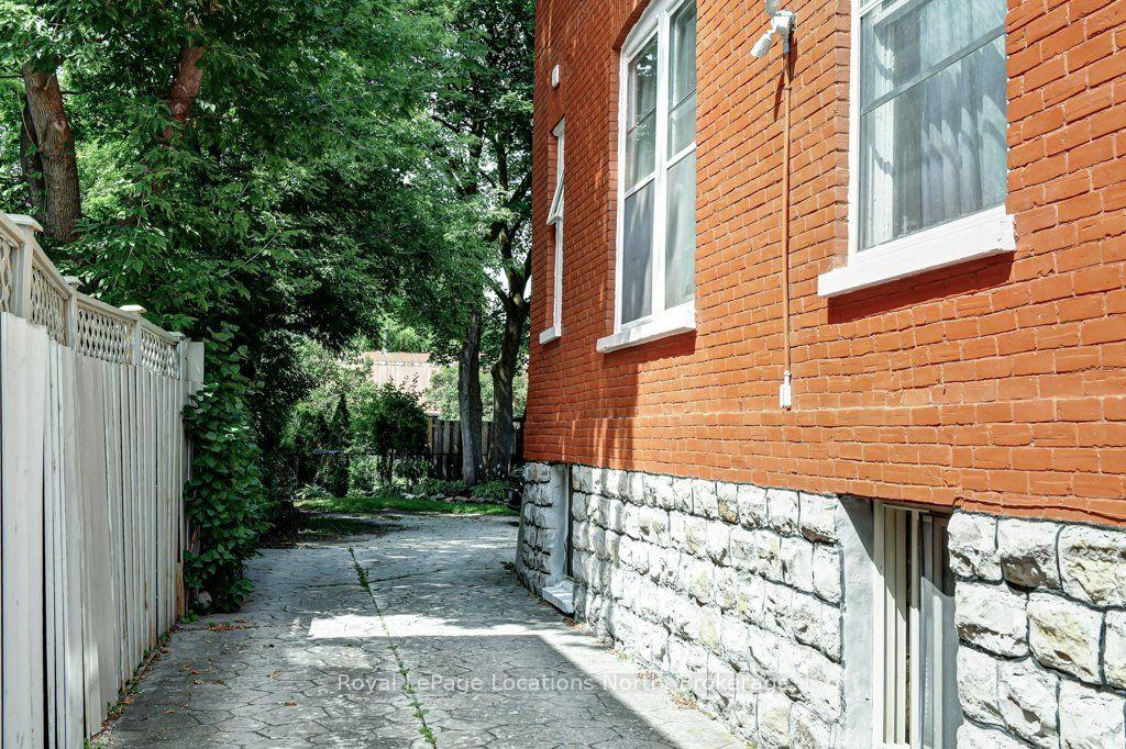 Photo 4 of 175 Second Street, Collingwood — HOMEH