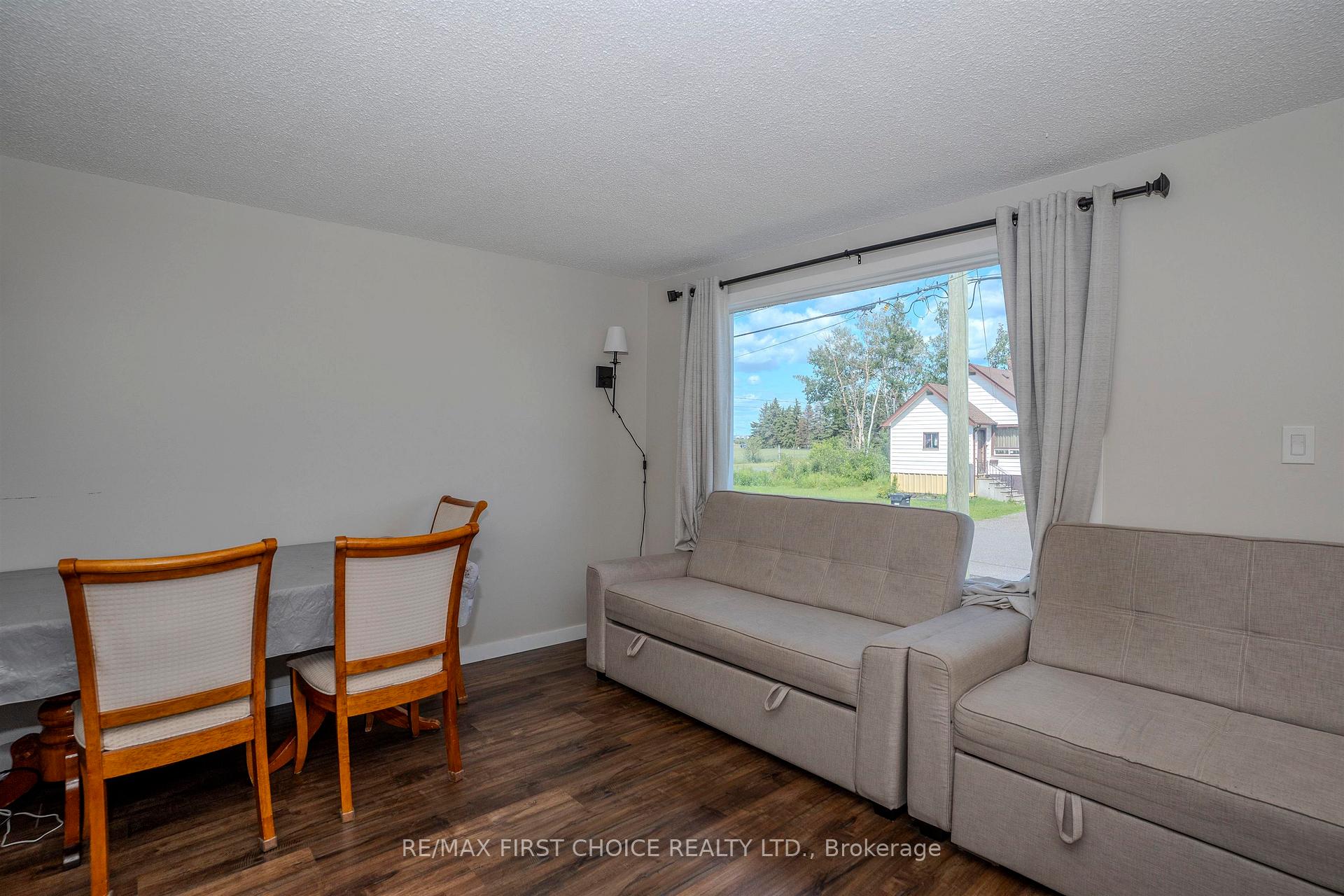 Photo 14 of 620 High Street S, Thunder Bay, Court / Cumberland — HOMEH