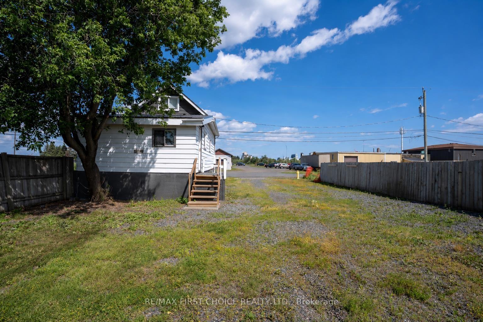 Photo 22 of 620 High Street S, Thunder Bay, Court / Cumberland — HOMEH