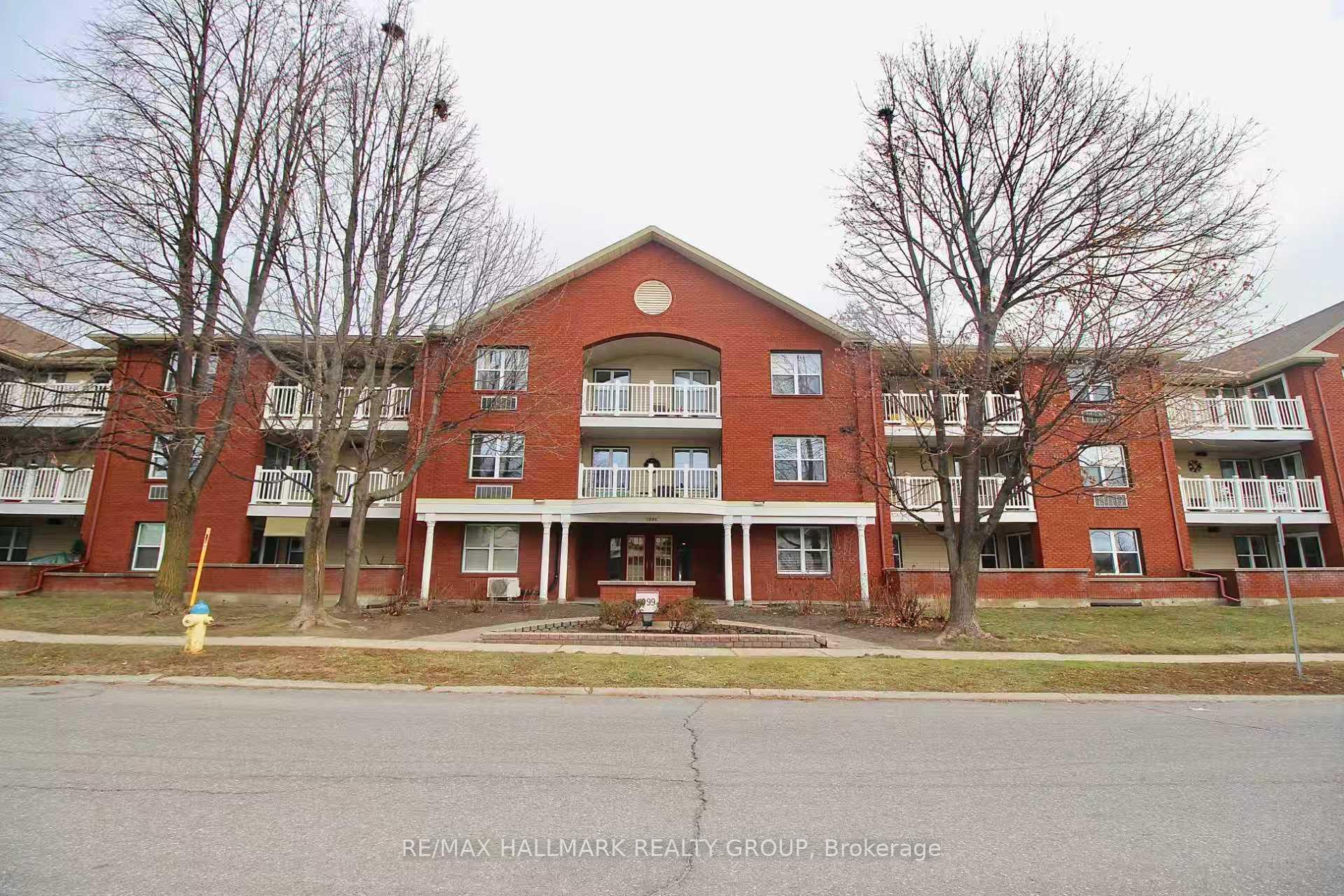 Front of Unit 115, 1099 Cadboro Road