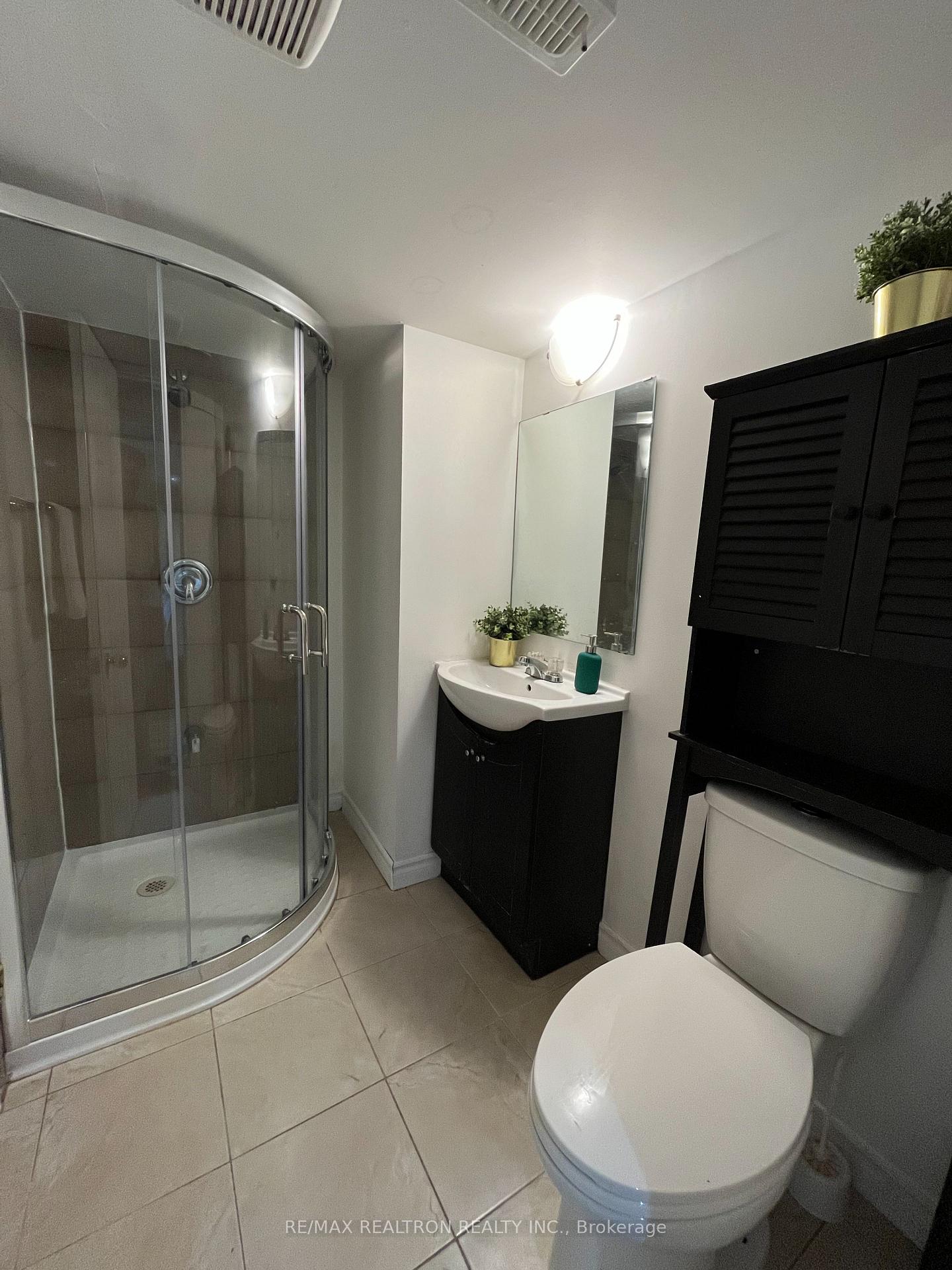 Photo 4 of Unit Bsmnt, 564 McCowan Road, Scarborough, Bendale — HOMEH