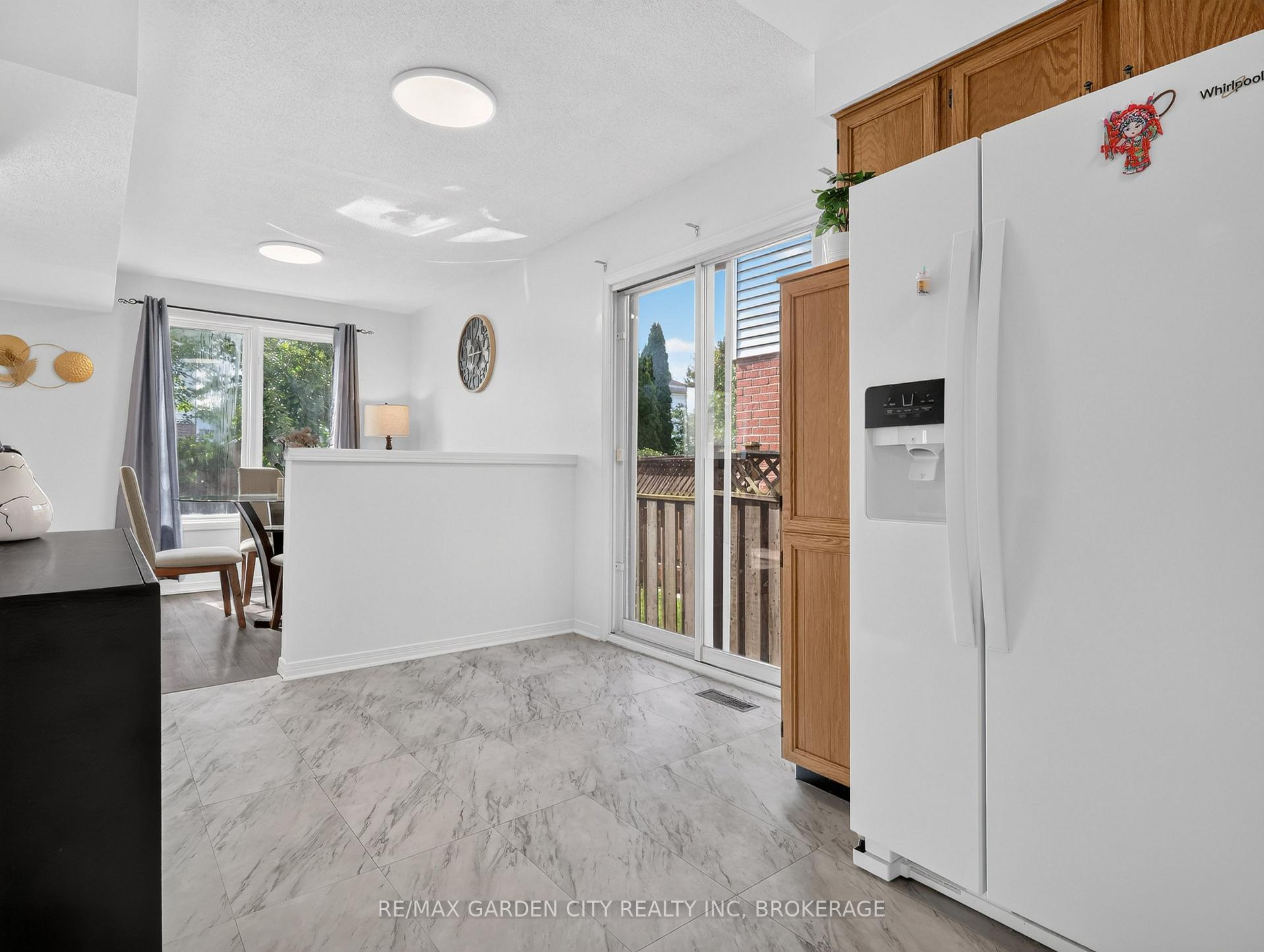 Photo 17 of 39 Buchanan Crescent, Thorold, Confederation Heights — HOMEH