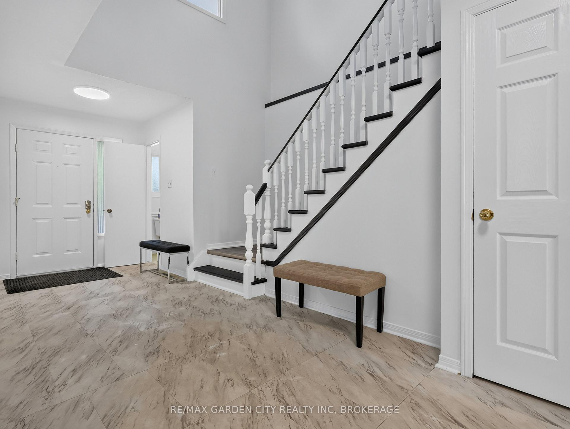 Photo 20 of 39 Buchanan Crescent, Thorold, Confederation Heights — HOMEH
