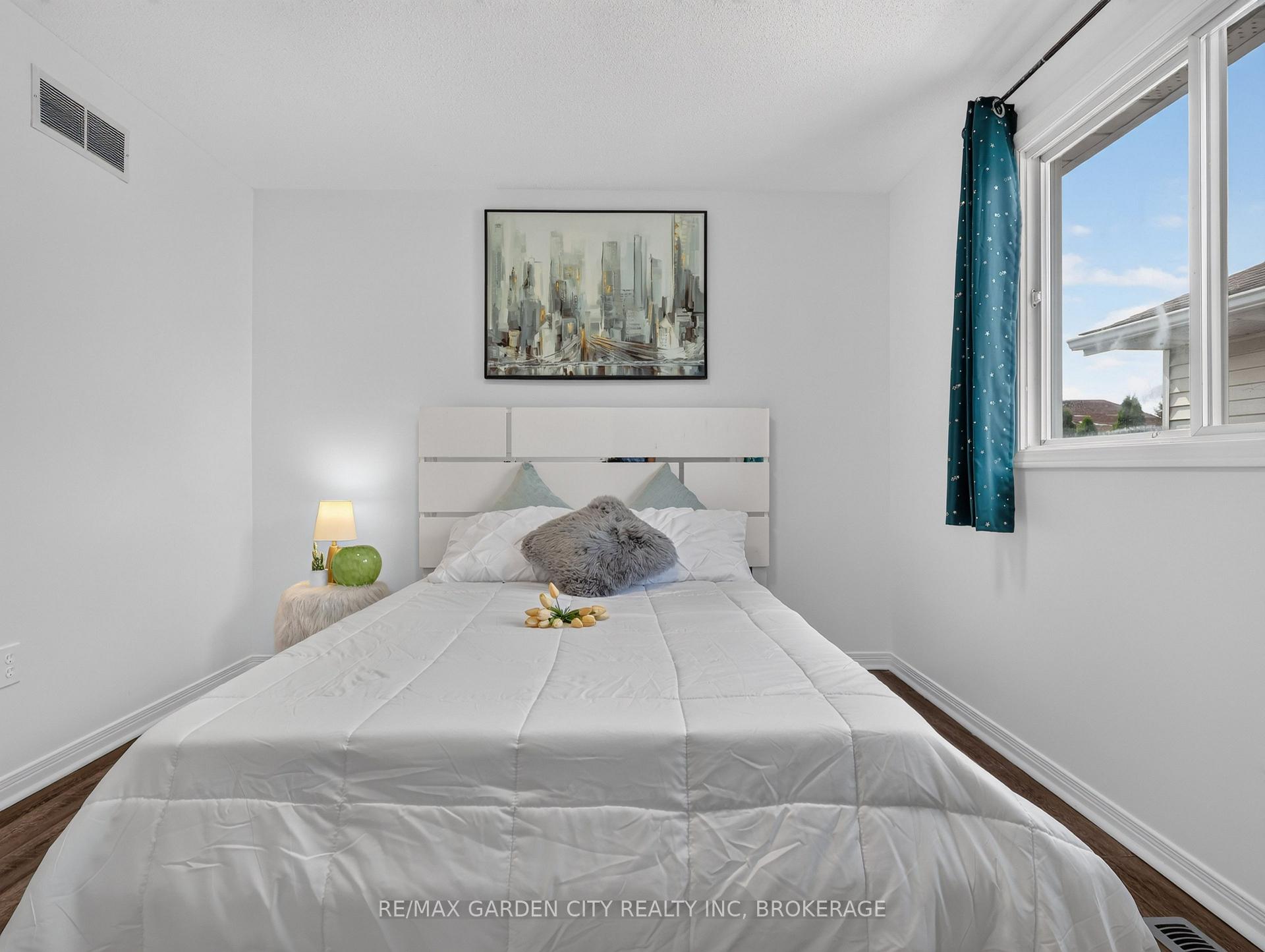 Photo 29 of 39 Buchanan Crescent, Thorold, Confederation Heights — HOMEH