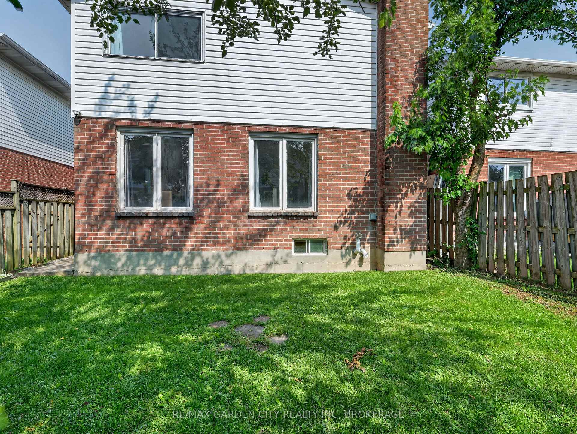 Photo 45 of 39 Buchanan Crescent, Thorold, Confederation Heights — HOMEH
