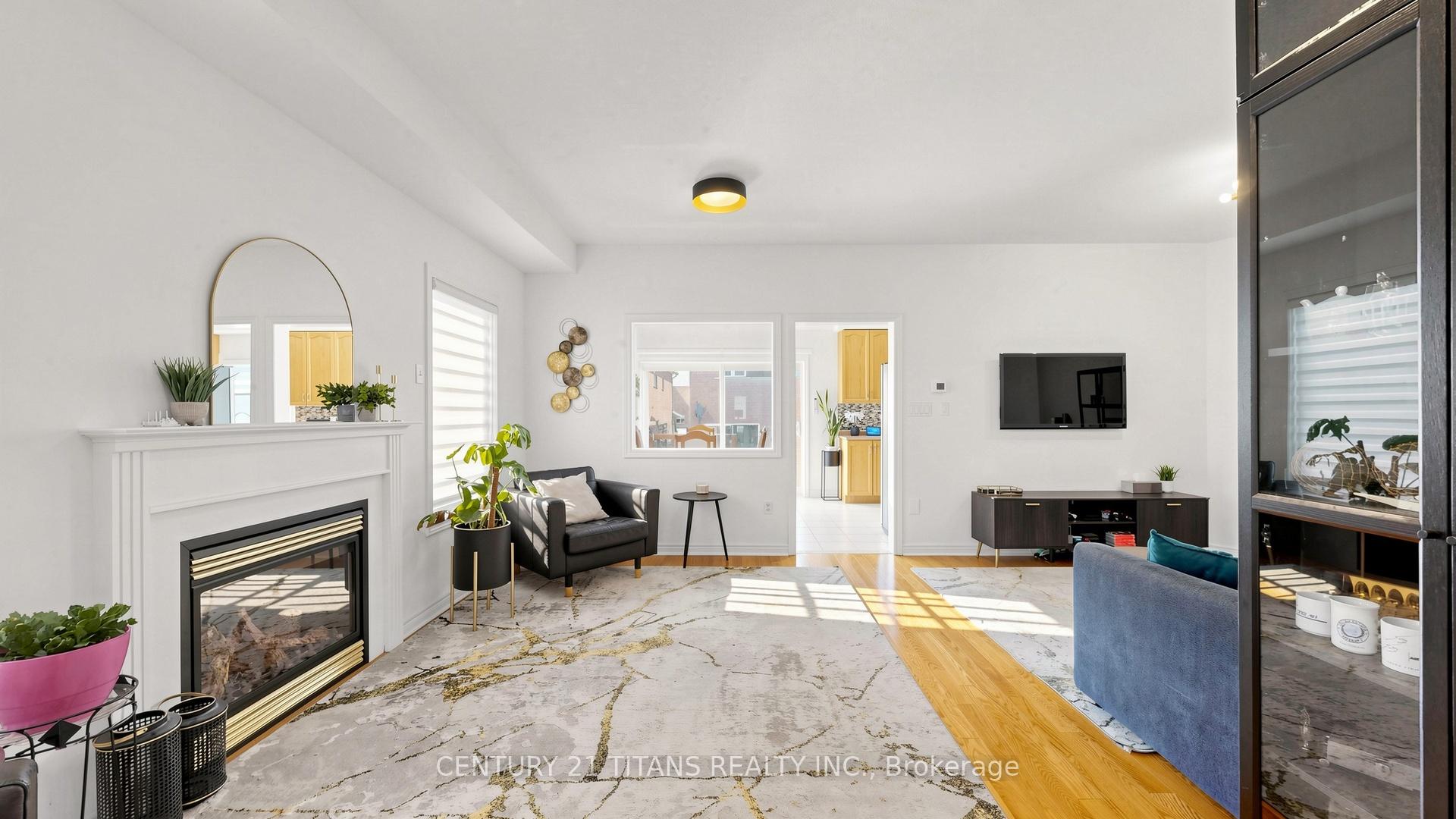 Photo 4 of 13 Pamgrey Road, Markham, Greensborough — HOMEH