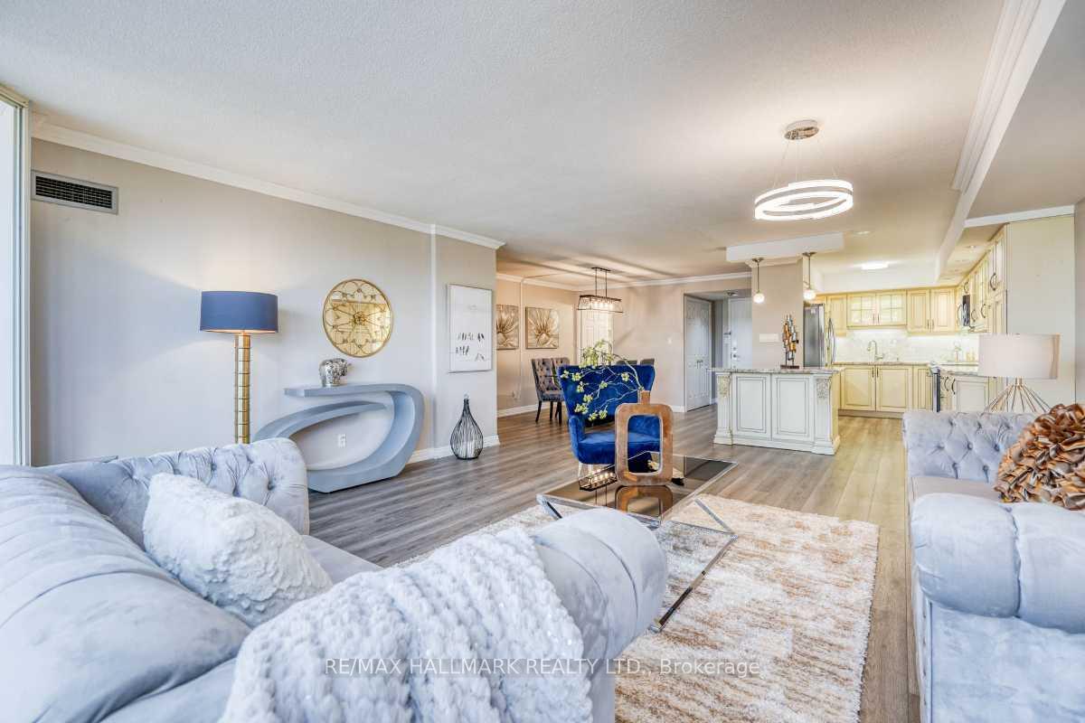 Photo 9 of Unit 801, 20 Baif Boulevard, Richmond Hill, North Richvale — HOMEH