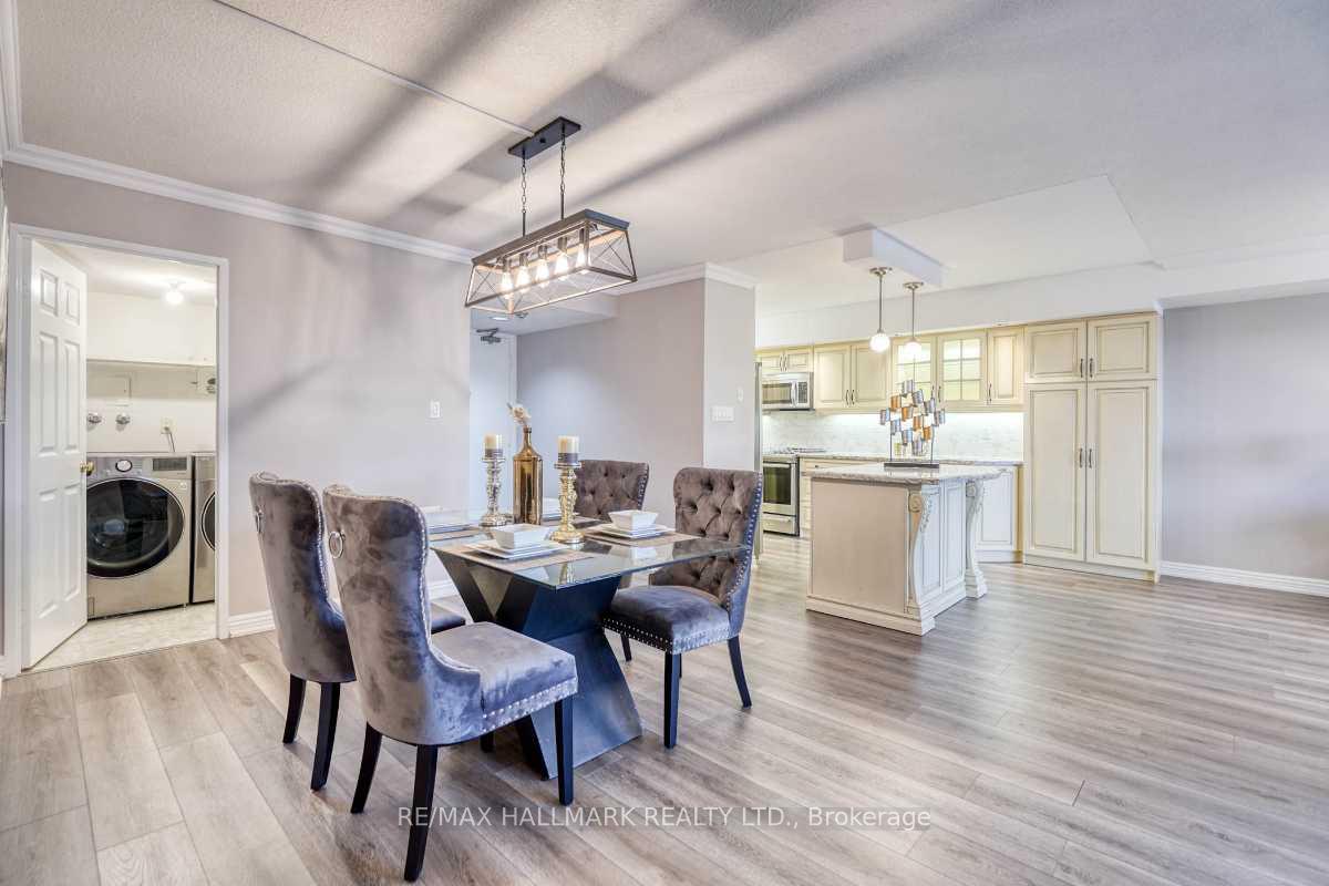 Photo 13 of Unit 801, 20 Baif Boulevard, Richmond Hill, North Richvale — HOMEH