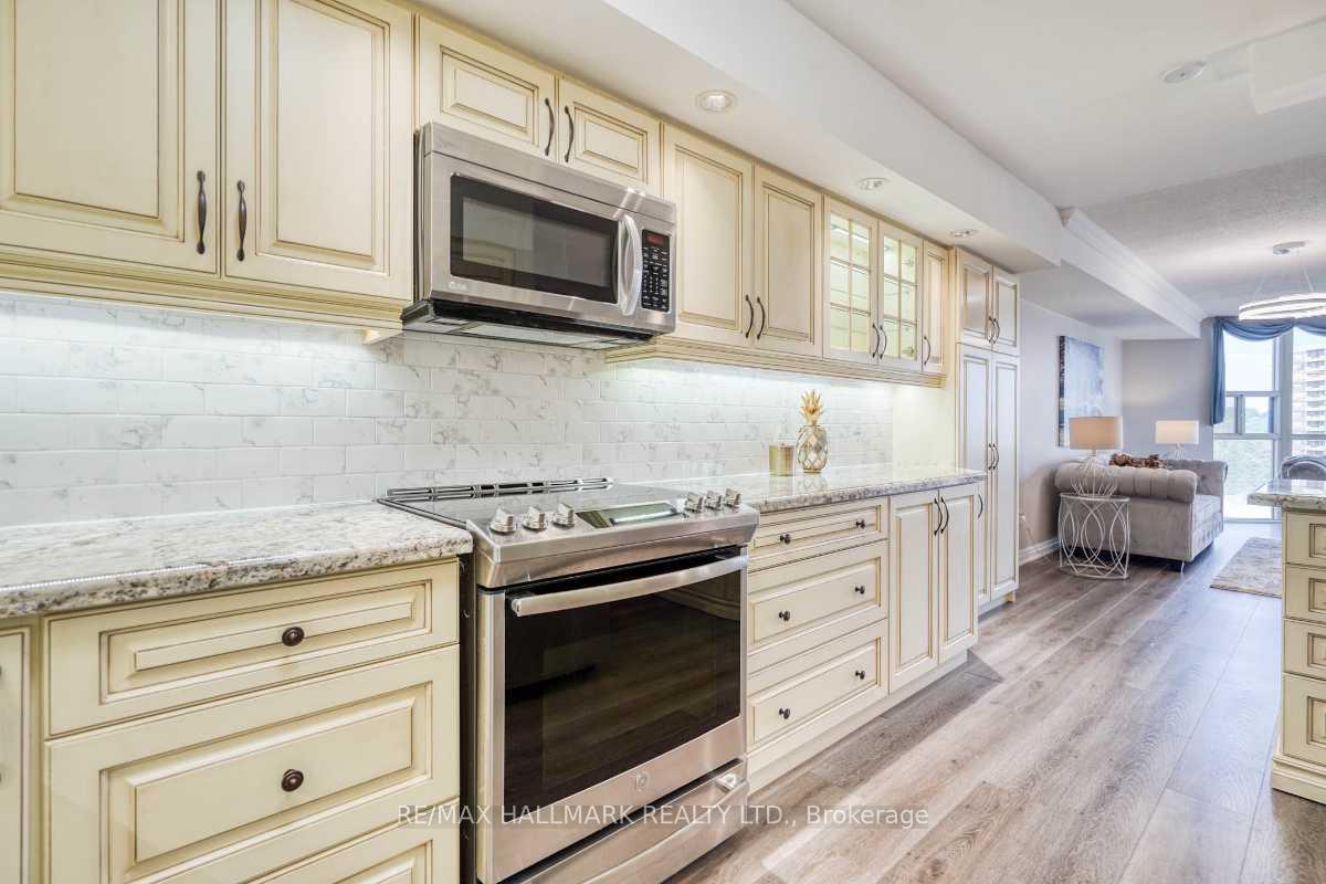 Photo 19 of Unit 801, 20 Baif Boulevard, Richmond Hill, North Richvale — HOMEH