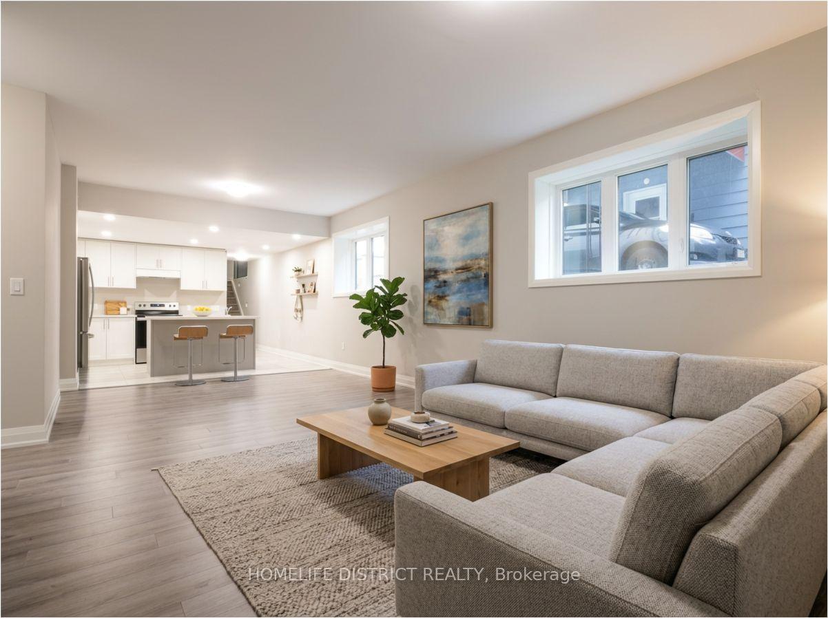 Photo 5 of 127 Gibbons Street, Oshawa, McLaughlin — HOMEH