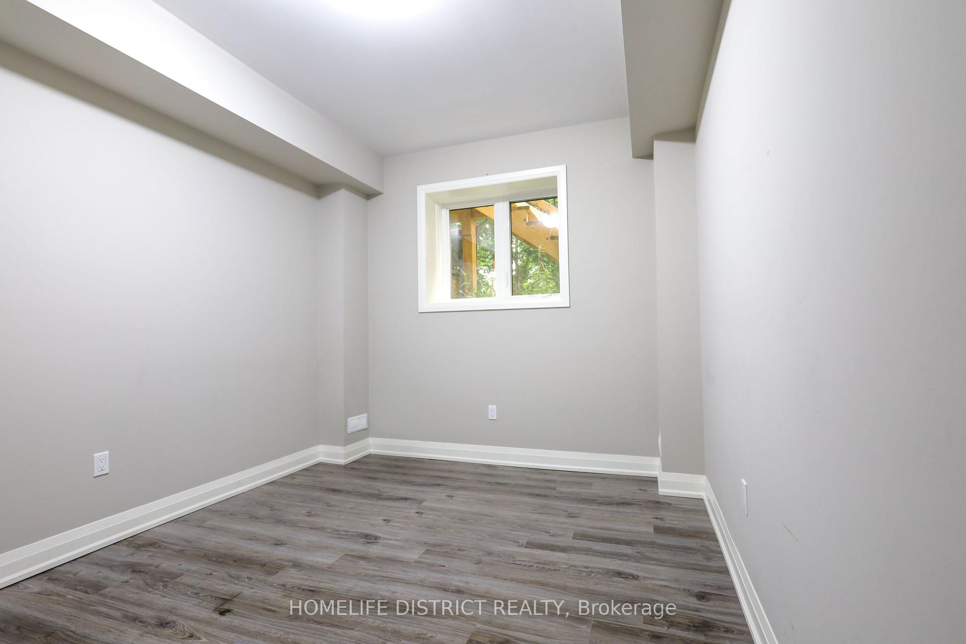 Photo 21 of 127 Gibbons Street, Oshawa, McLaughlin — HOMEH