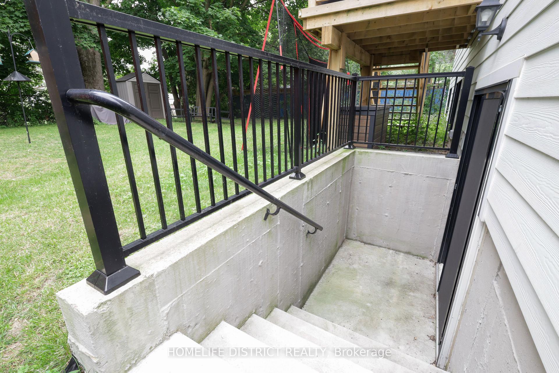 Photo 30 of 127 Gibbons Street, Oshawa, McLaughlin — HOMEH