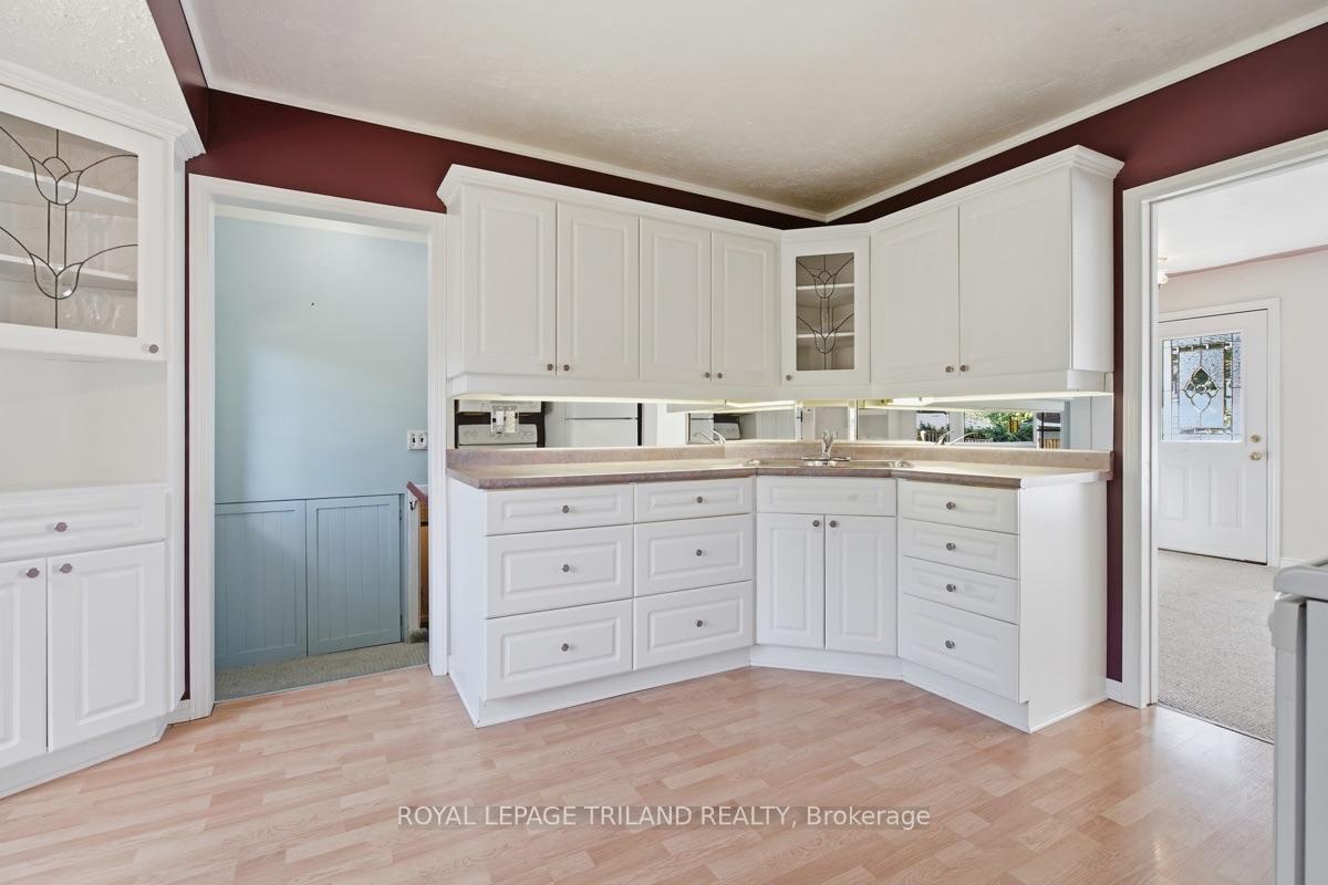 Photo 8 of 1175 Lancaster Street, London, East D — HOMEH
